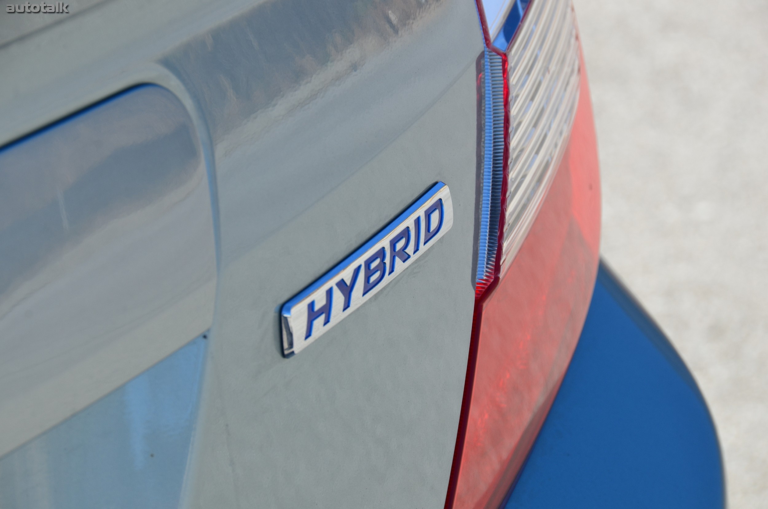 2012 Honda Civic Sedan Hybrid Review