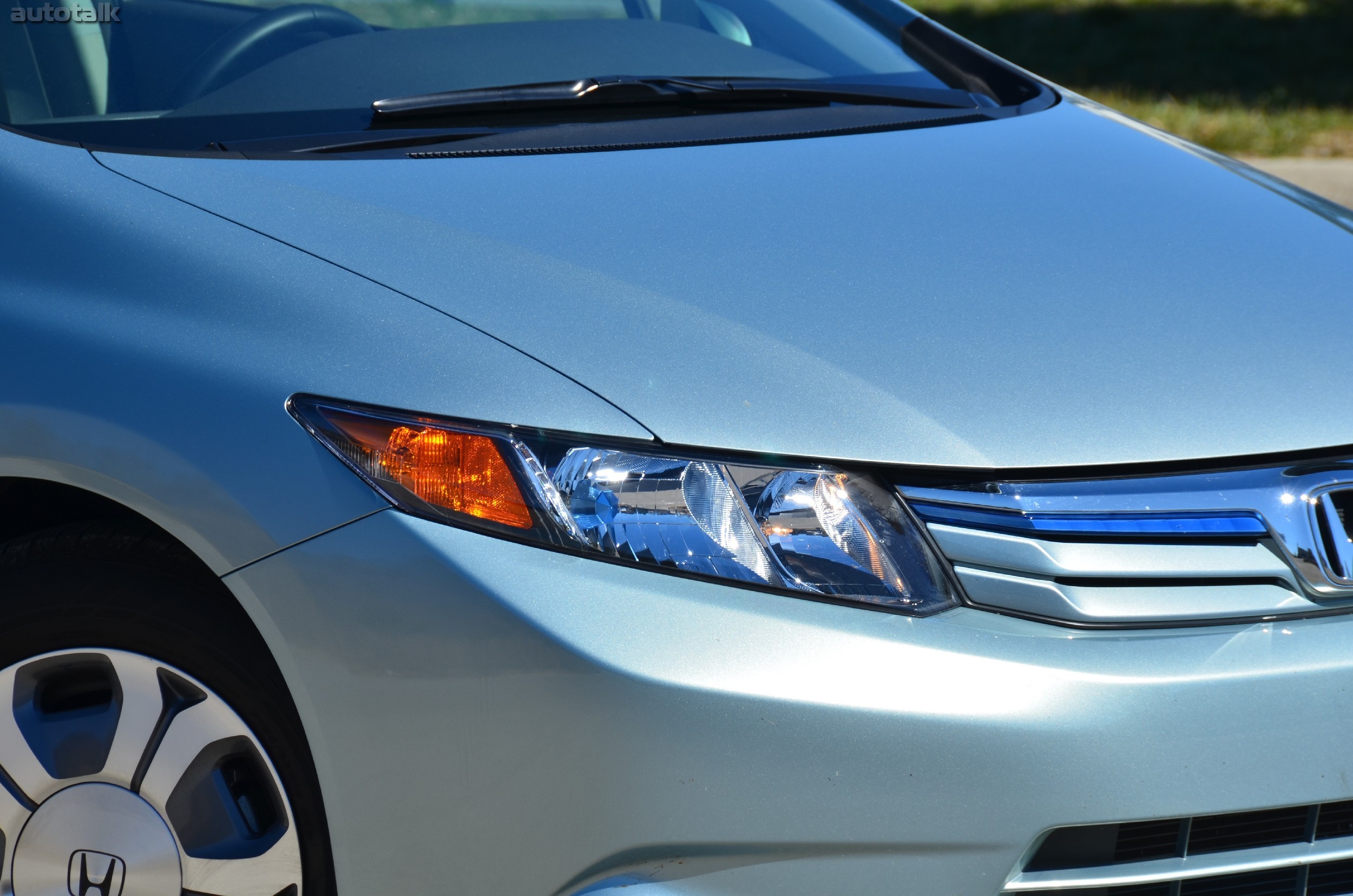 2012 Honda Civic Sedan Hybrid Review