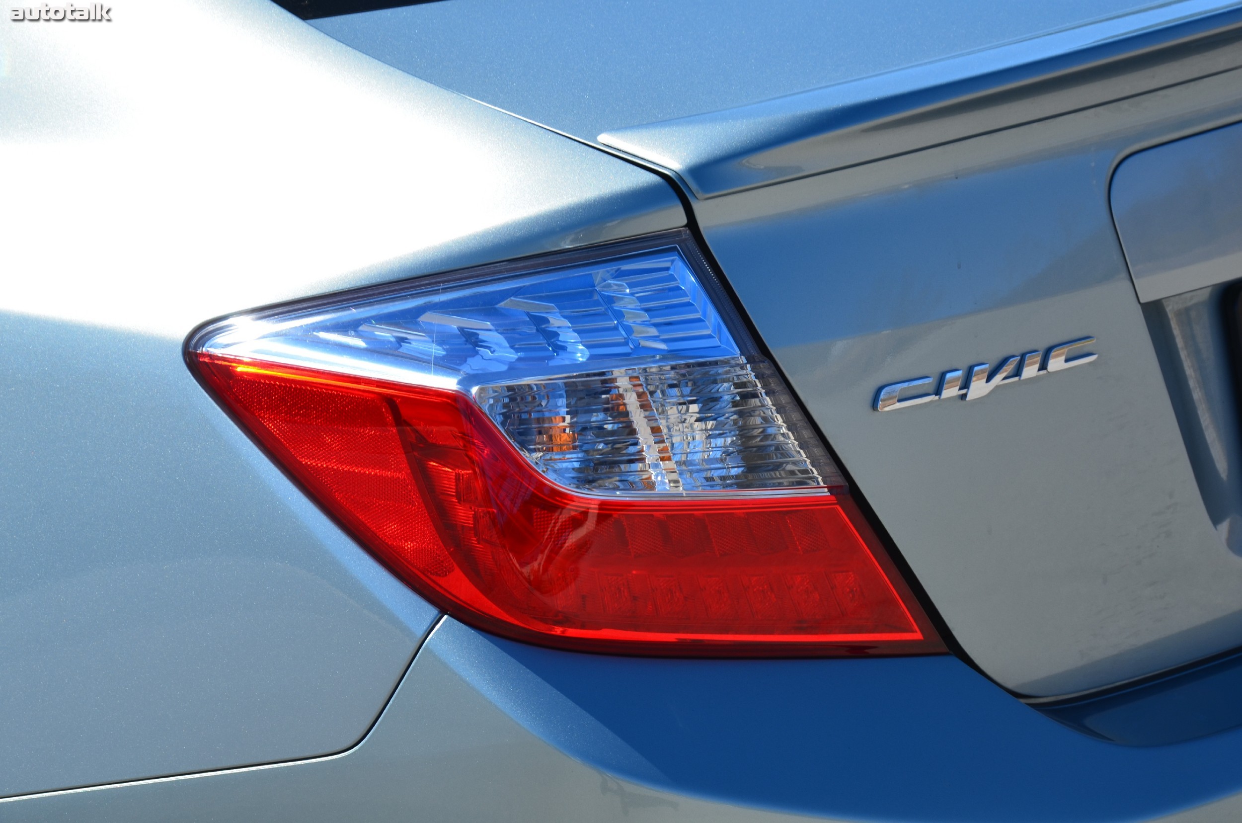 2012 Honda Civic Sedan Hybrid Review