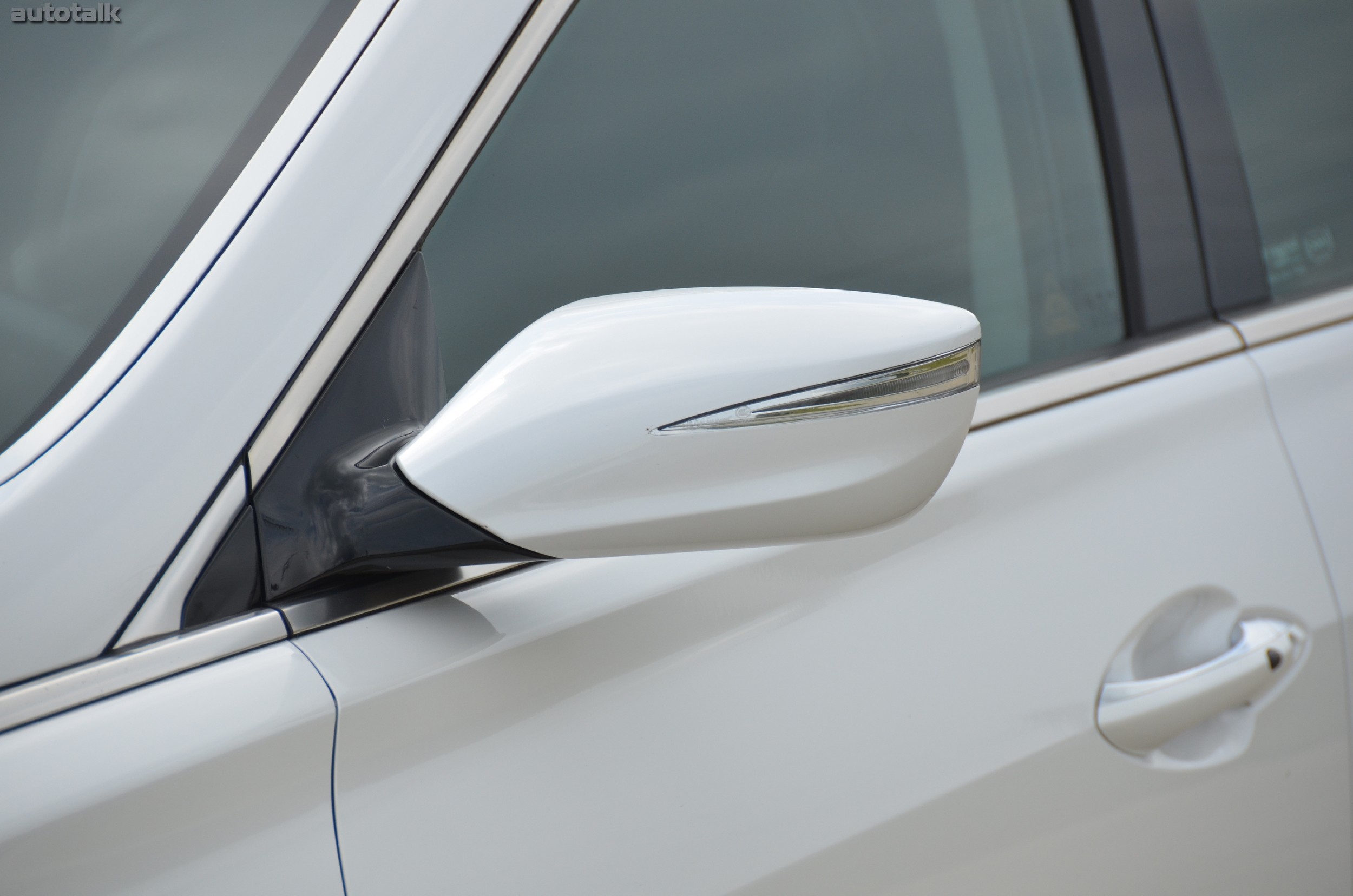 2012 Hyundai Azera Review