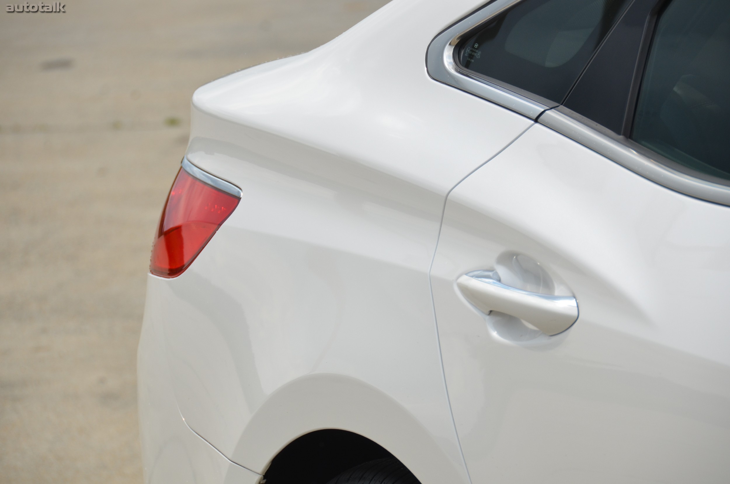 2012 Hyundai Azera Review