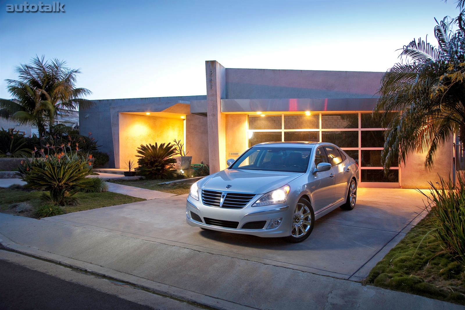 2012 Hyundai Equus