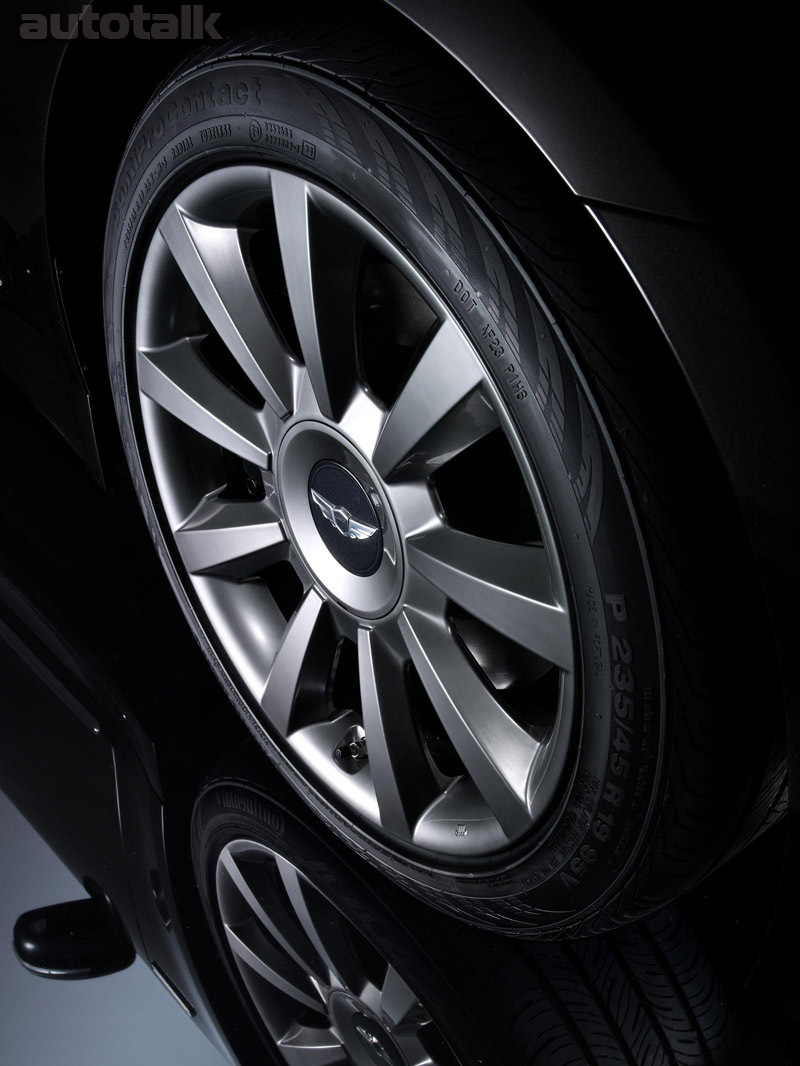 2012 Hyundai Genesis Prada