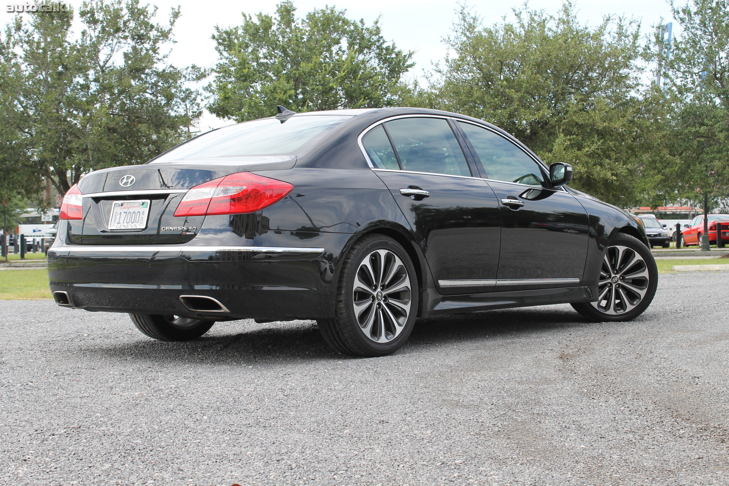 2012 Hyundai Genesis Sedan 5.0 R-Spec First Drive