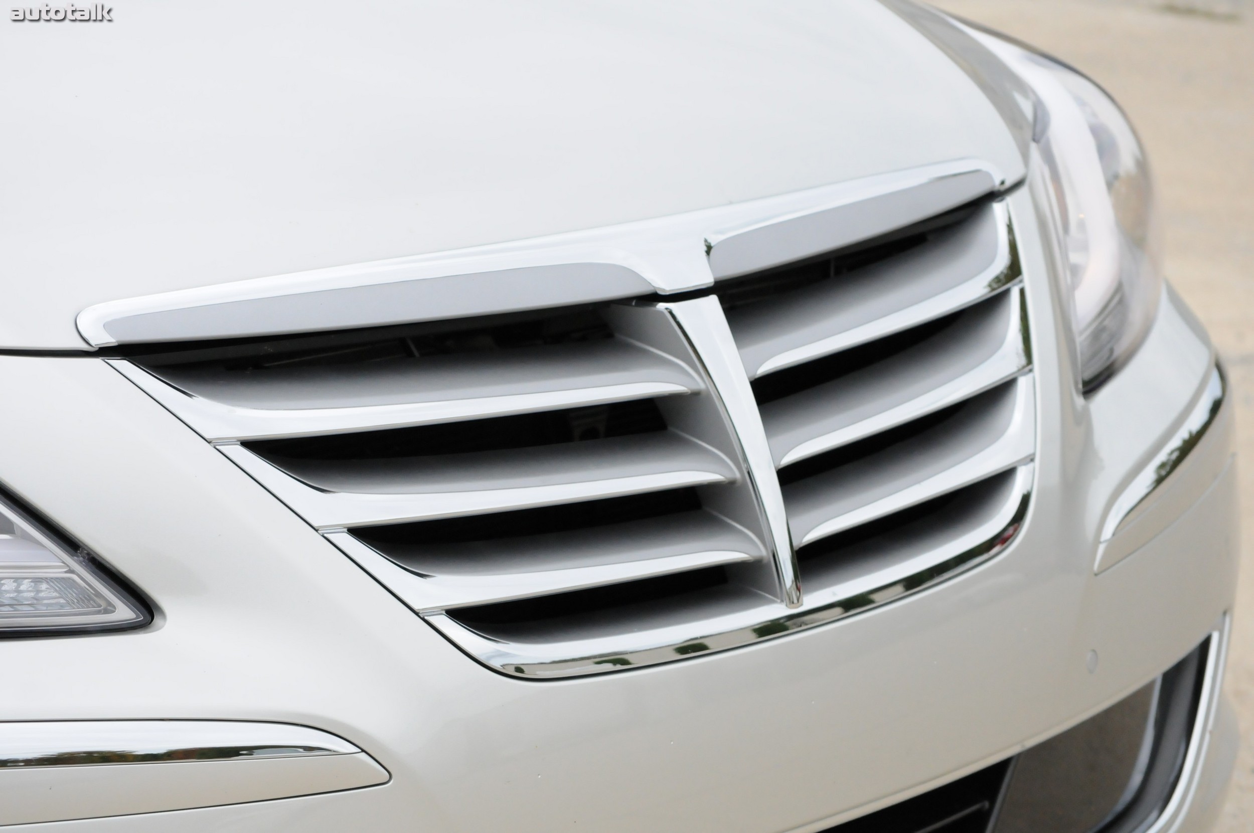 2012 Hyundai Genesis Sedan R-Spec Review