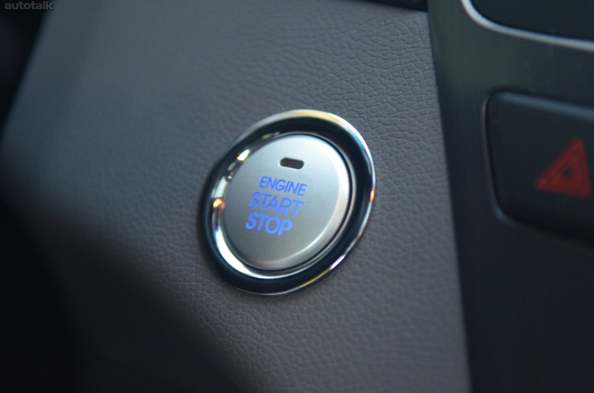 2012 Hyundai Sonata Hybrid Review