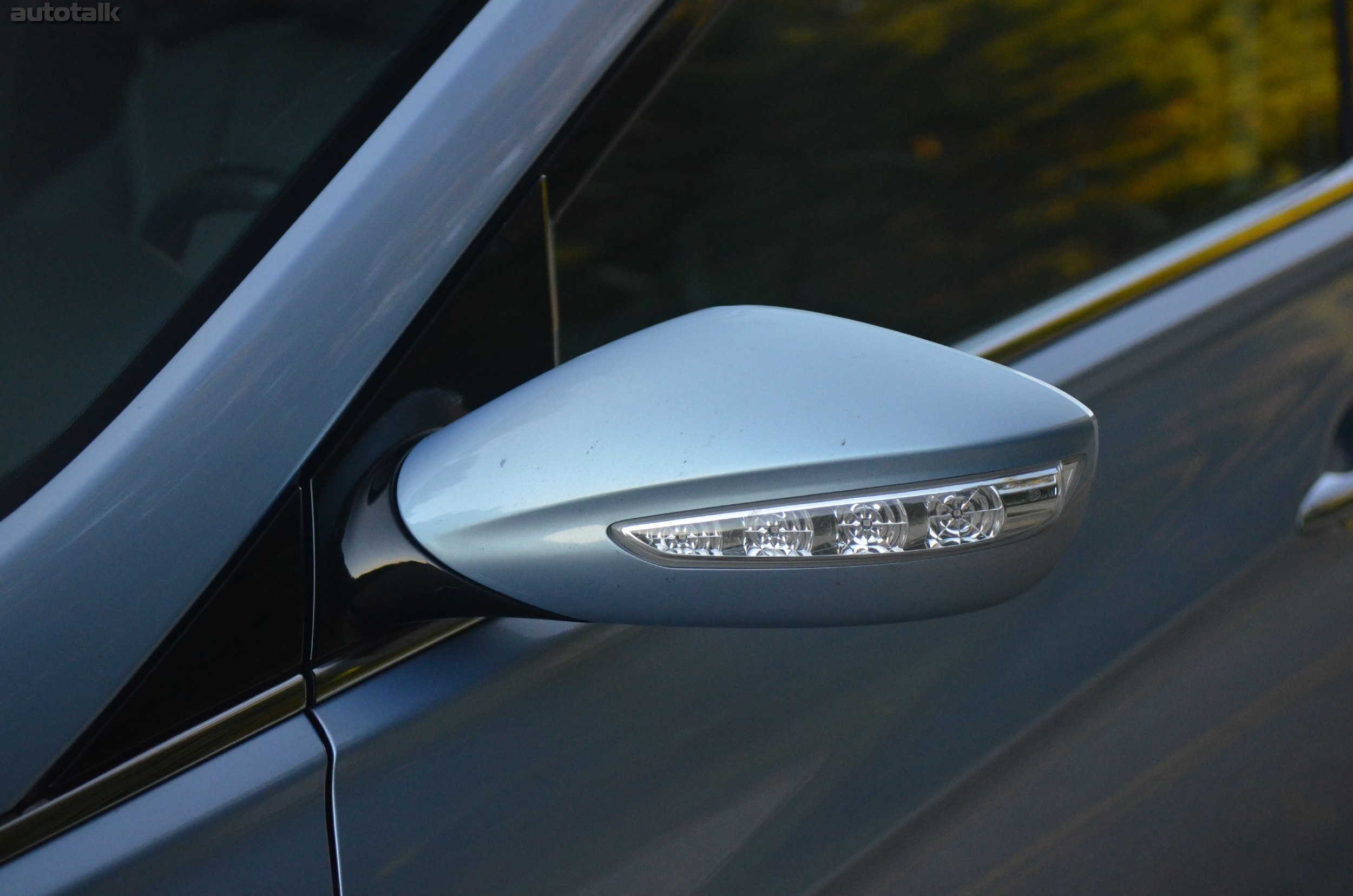 2012 Hyundai Sonata Hybrid Review