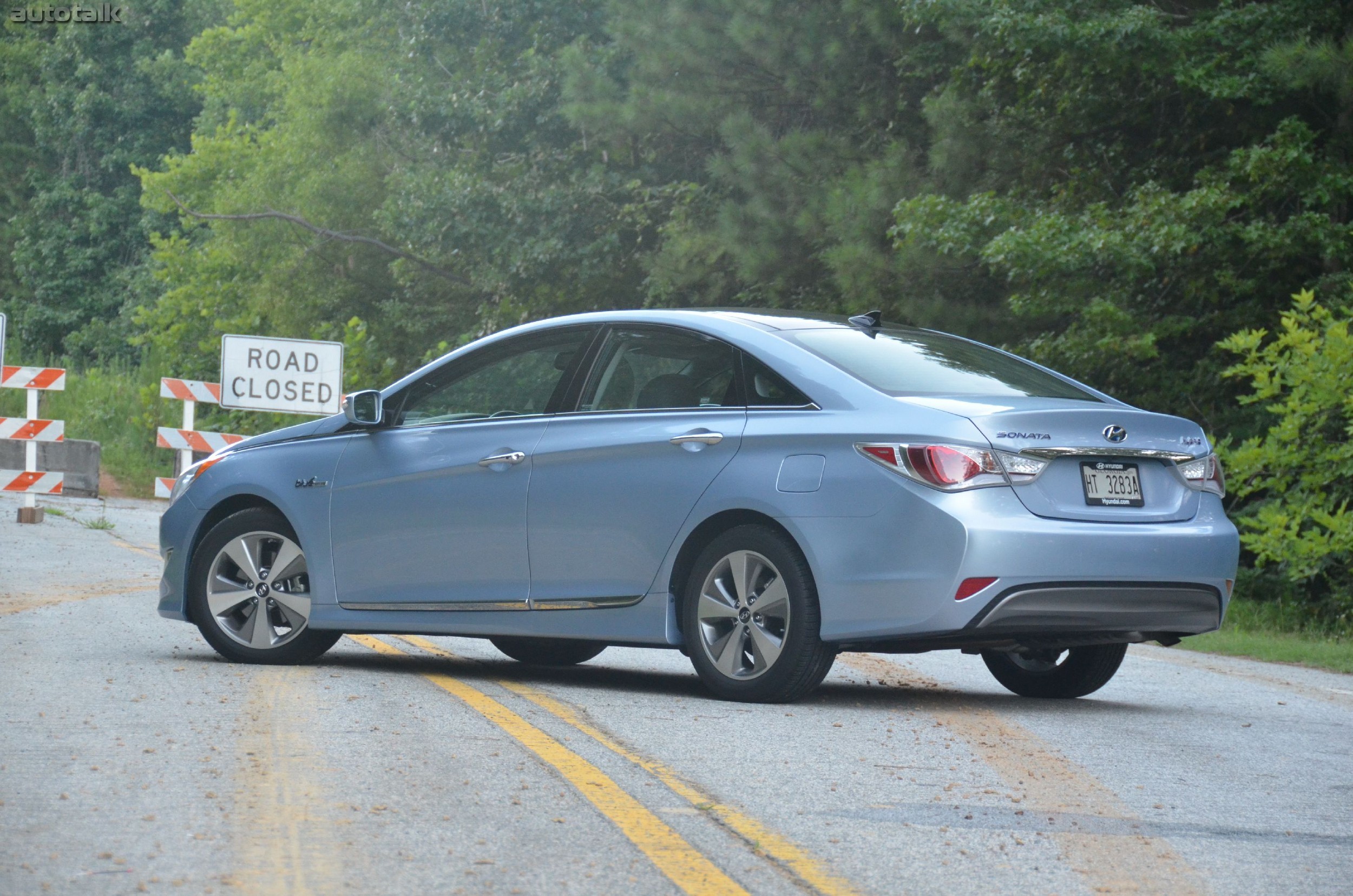 2012 Hyundai Sonata Hybrid Review