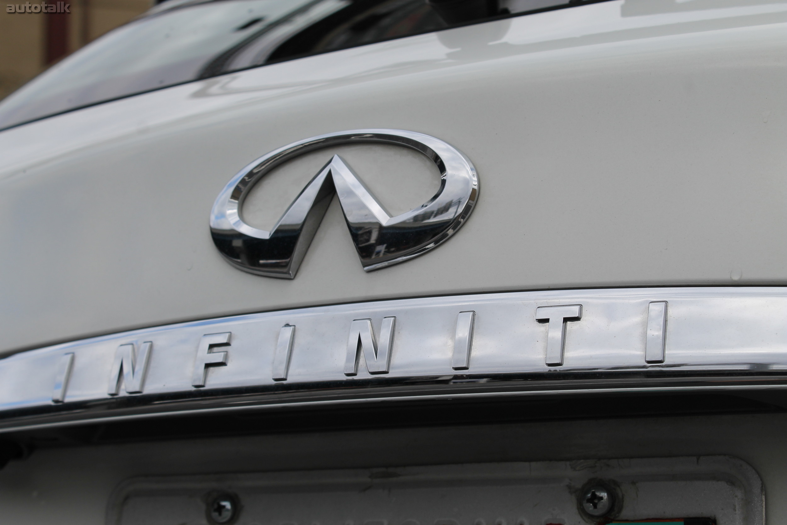 2012 Infiniti EX35 Review