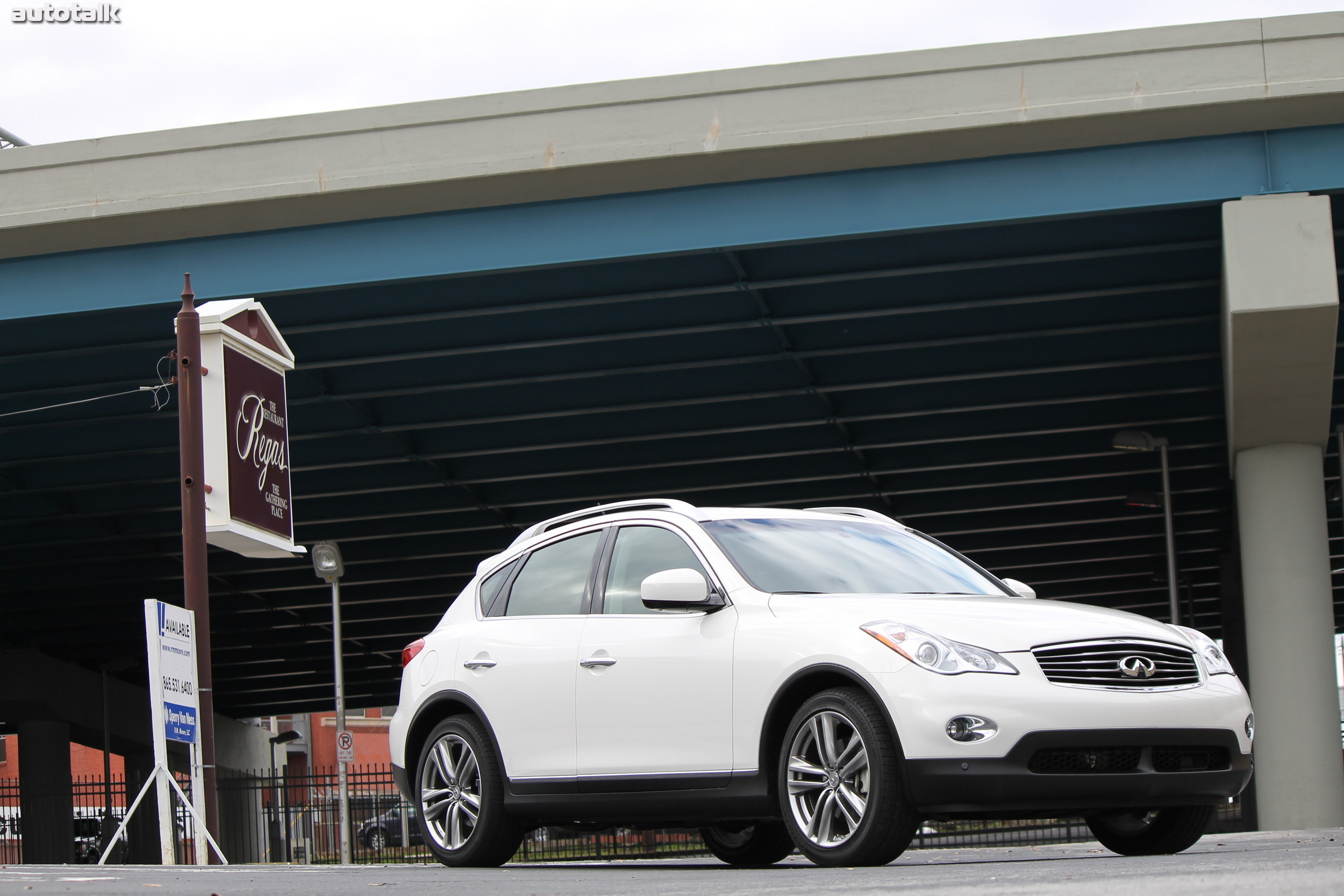 2012 Infiniti EX35 Review