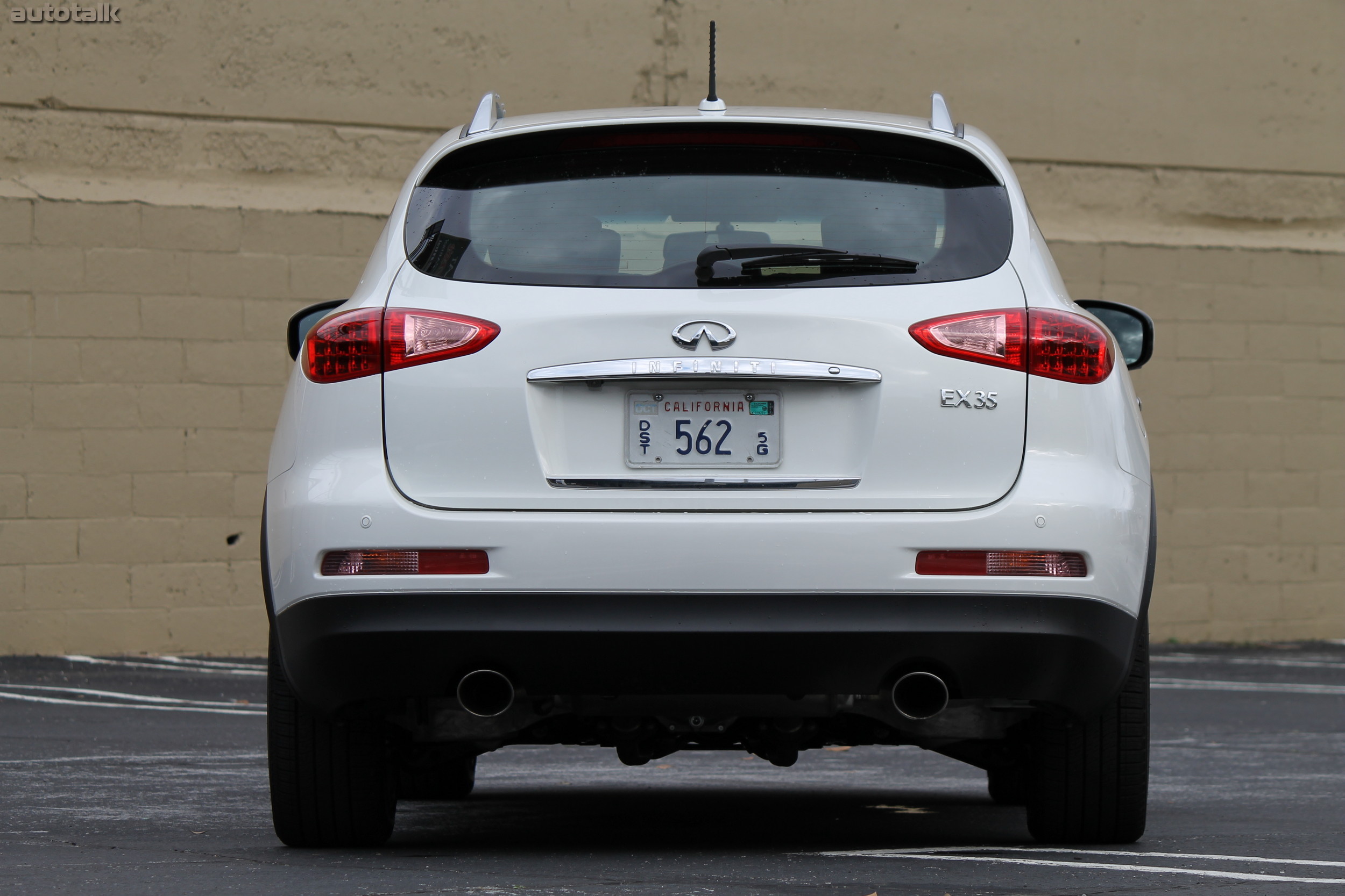2012 Infiniti EX35 Review