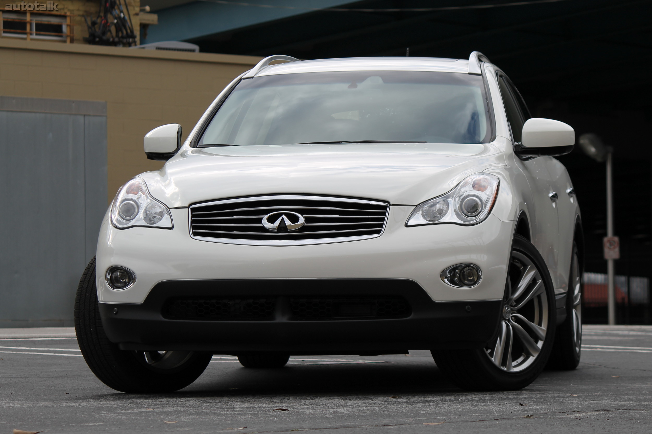 2012 Infiniti EX35 Review
