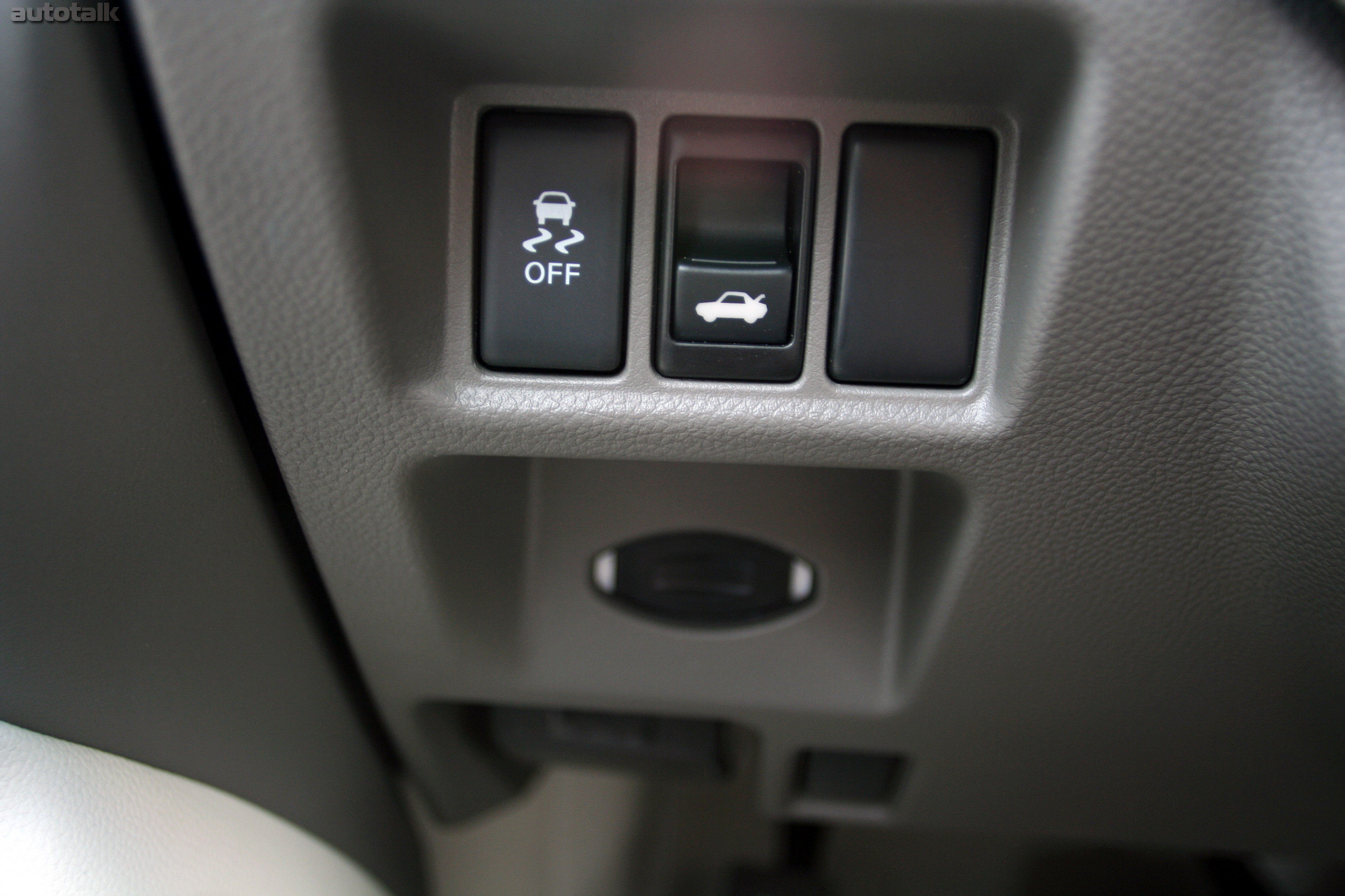 2012 Infiniti G25 Review