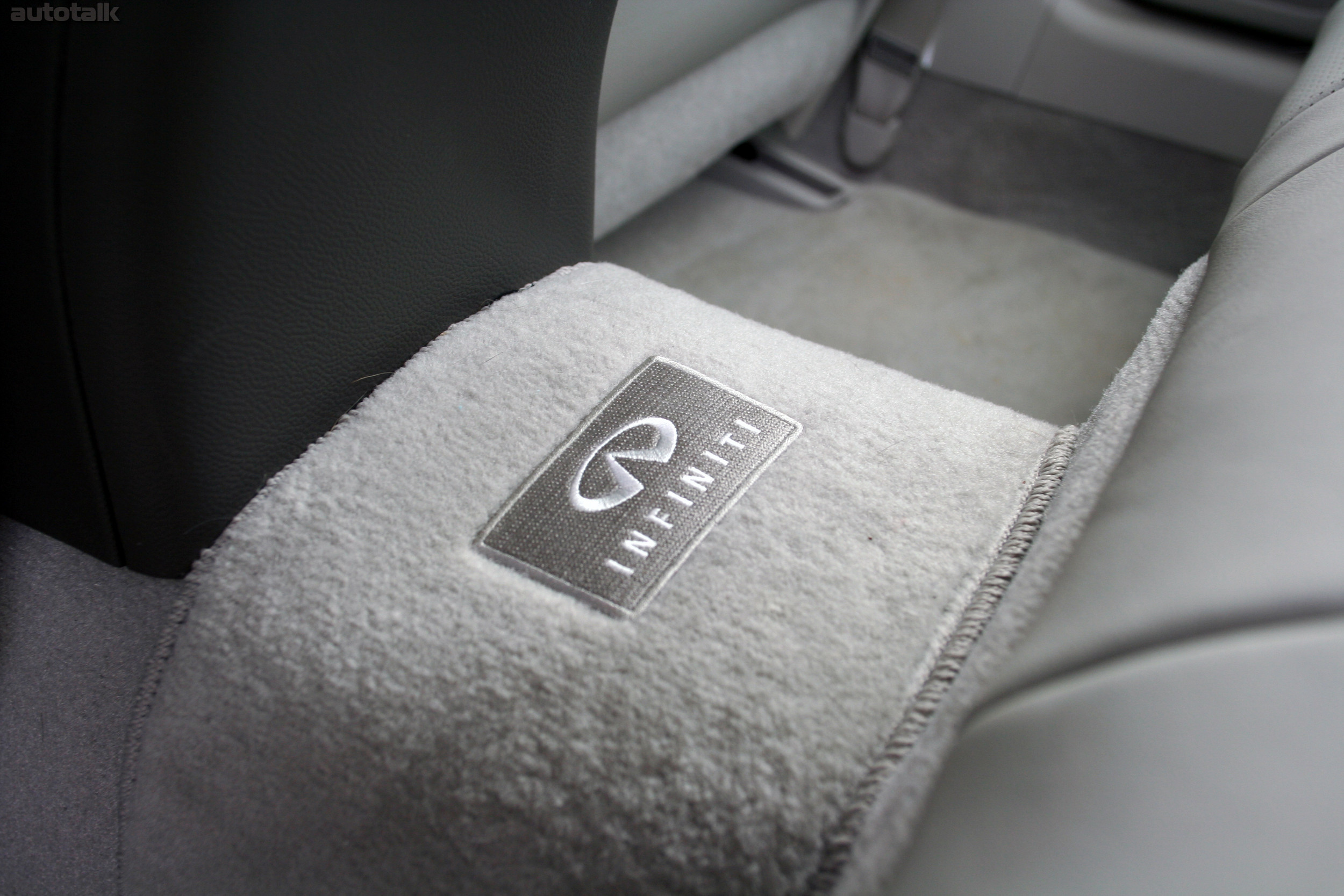 2012 Infiniti G25 Review