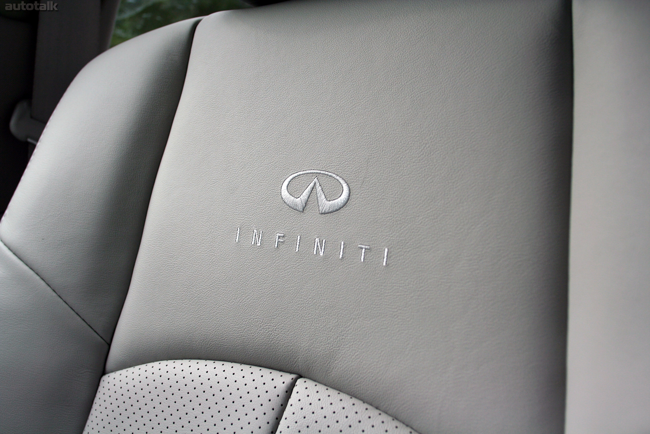 2012 Infiniti G25 Review