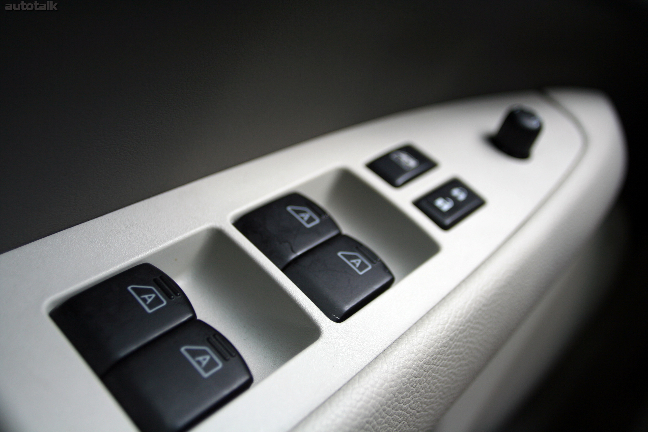 2012 Infiniti G25 Review