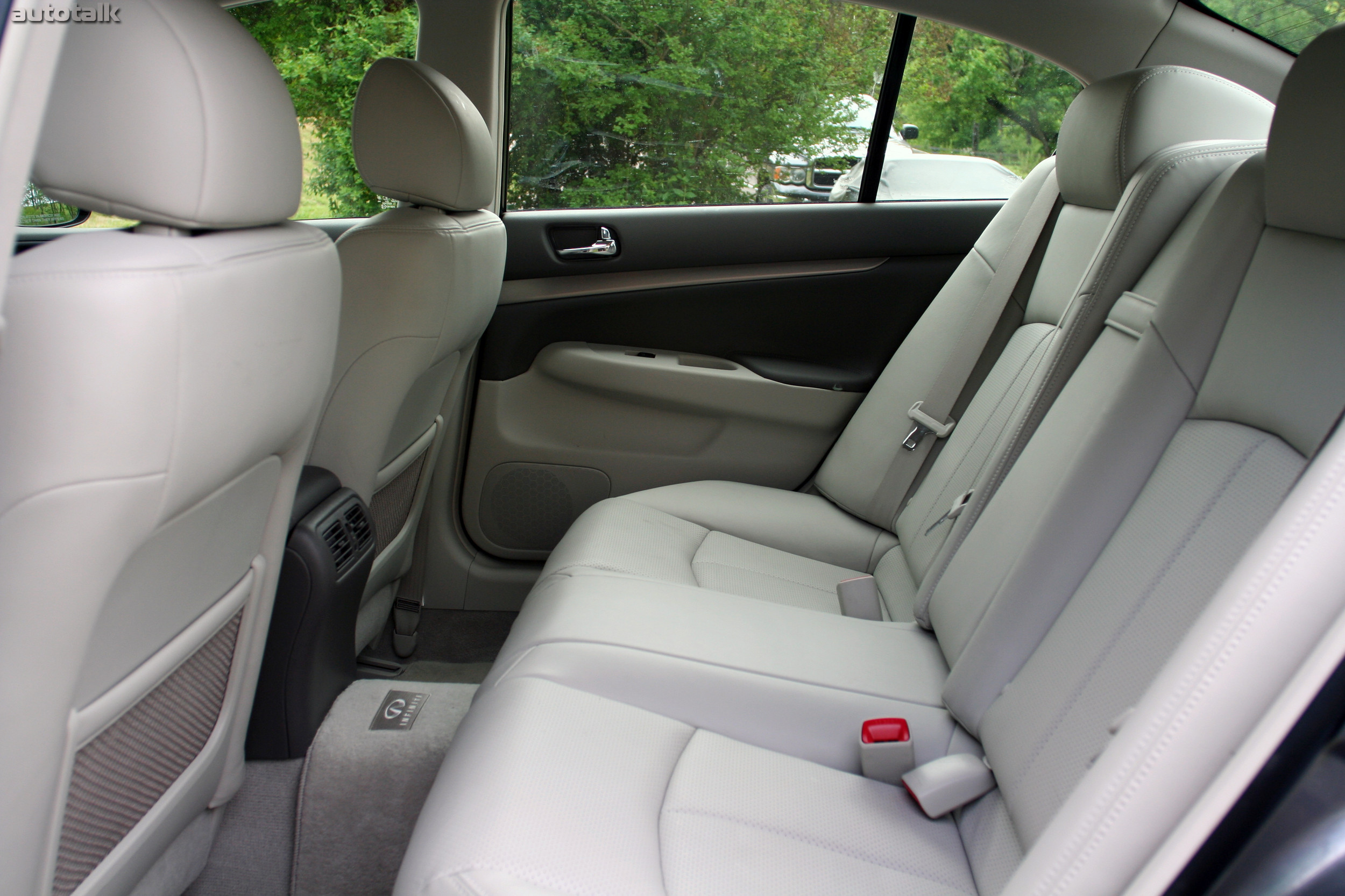 2012 Infiniti G25 Review