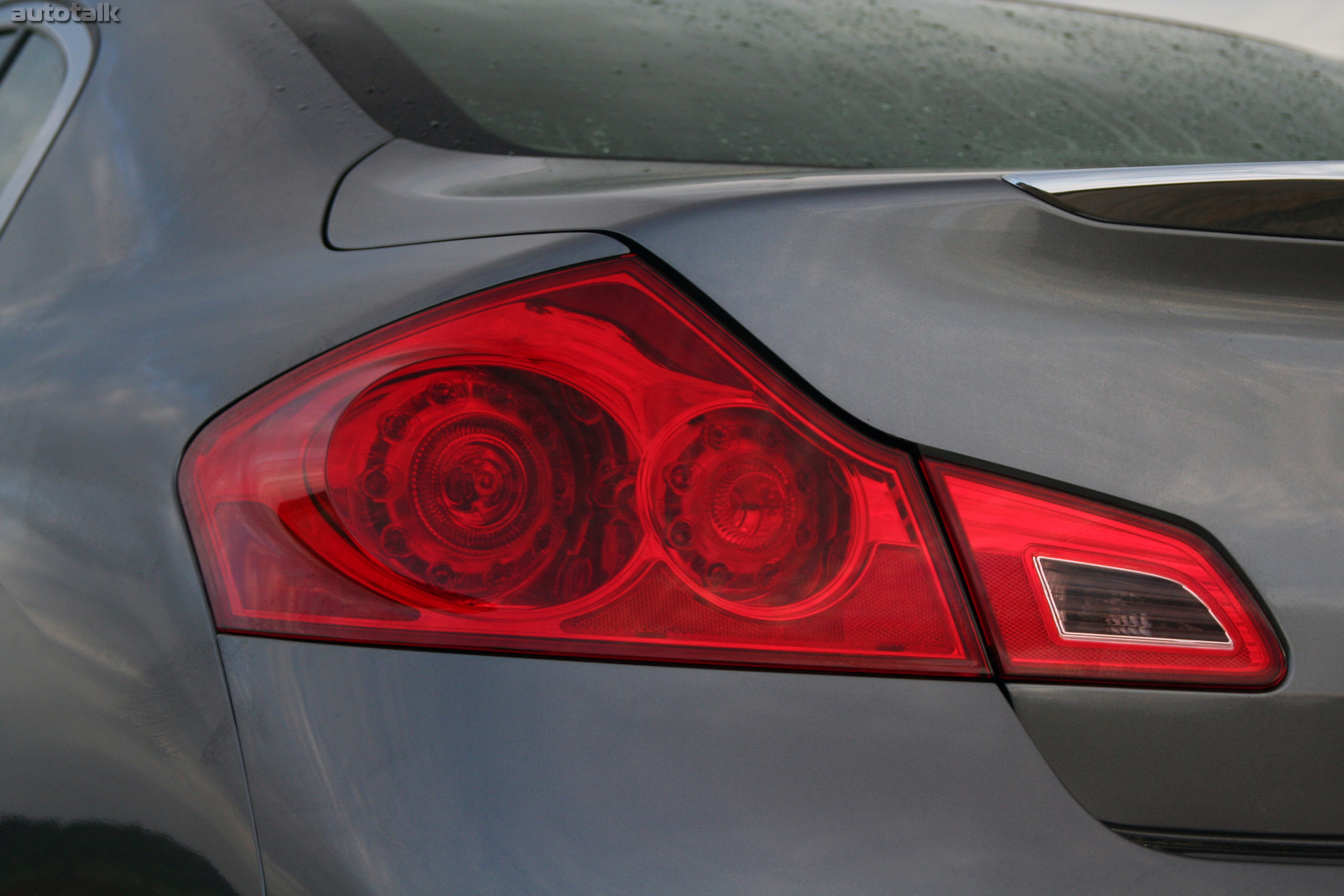 2012 Infiniti G25 Review