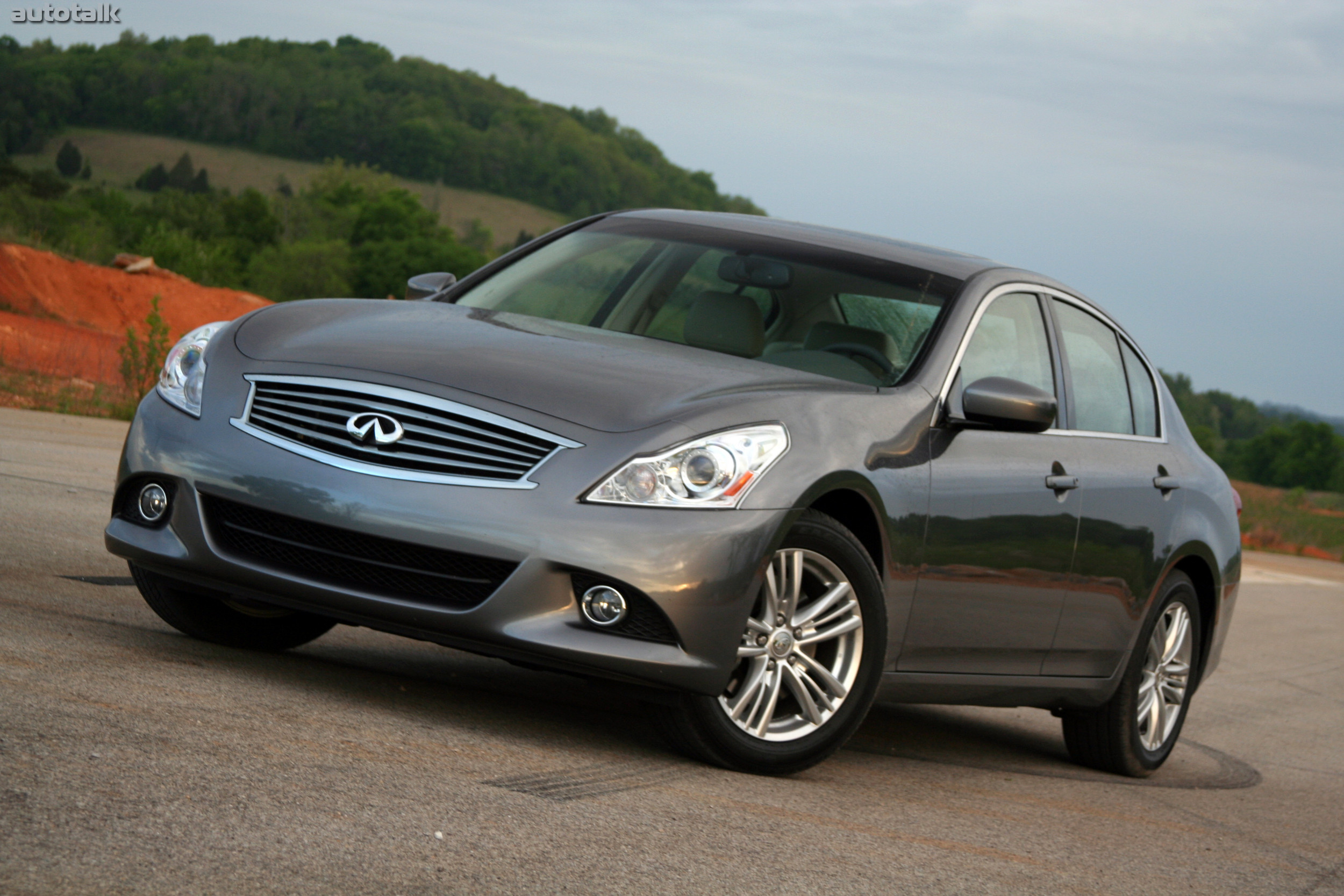 2012 Infiniti G25 Review