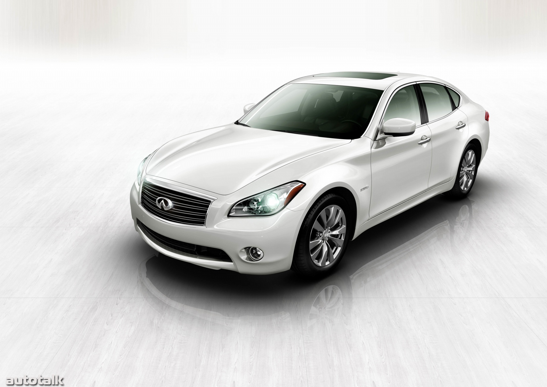2012 Infiniti M Hybrid
