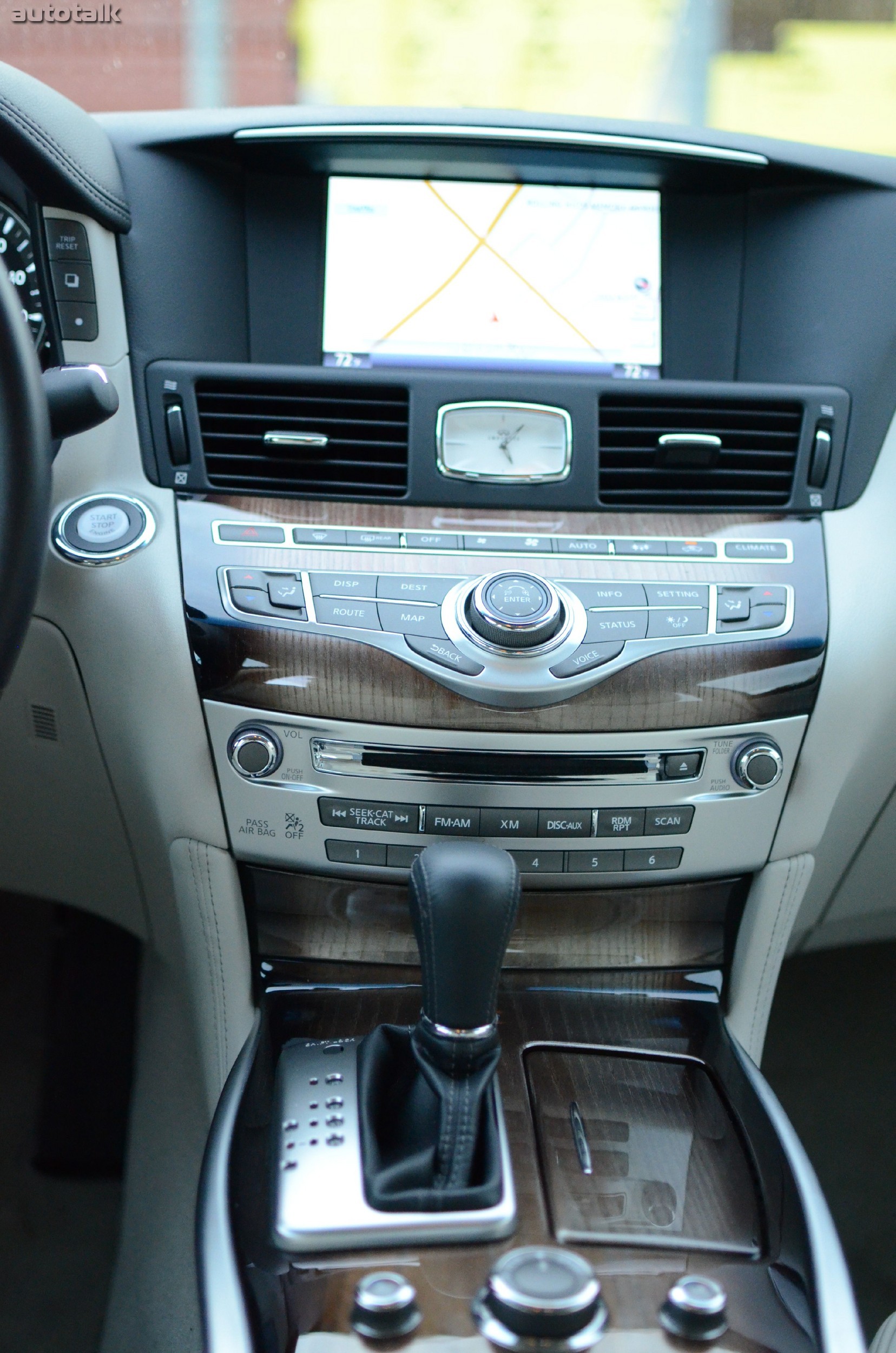 2012 Infiniti M37 Review