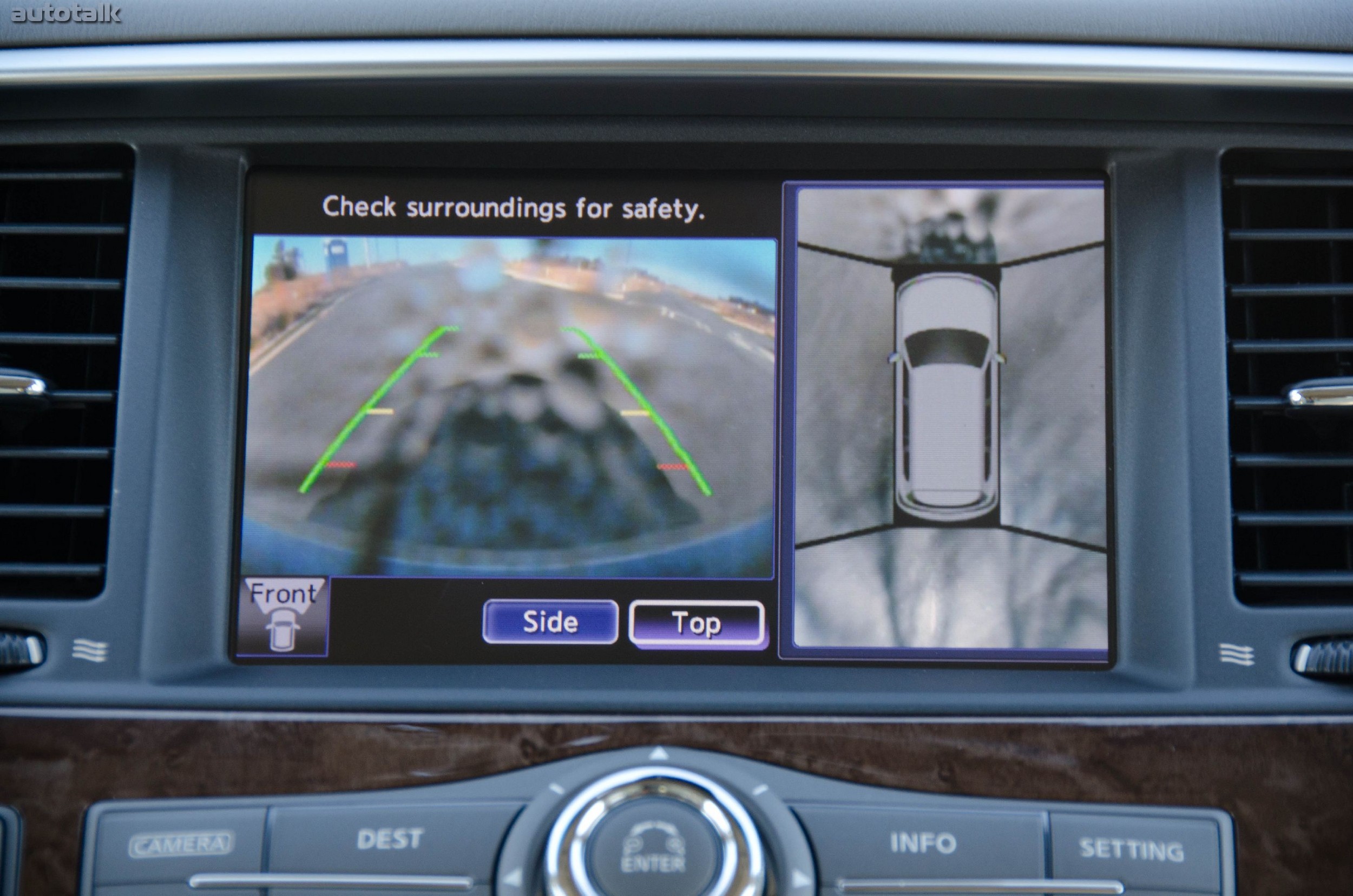 2012 Infiniti QX Review