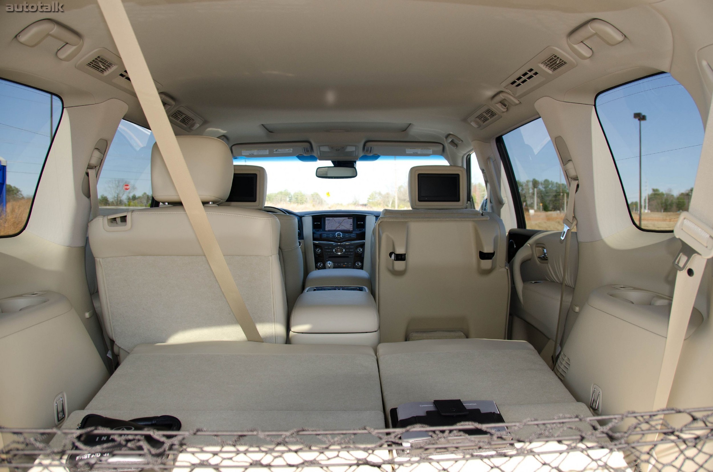 2012 Infiniti QX Review