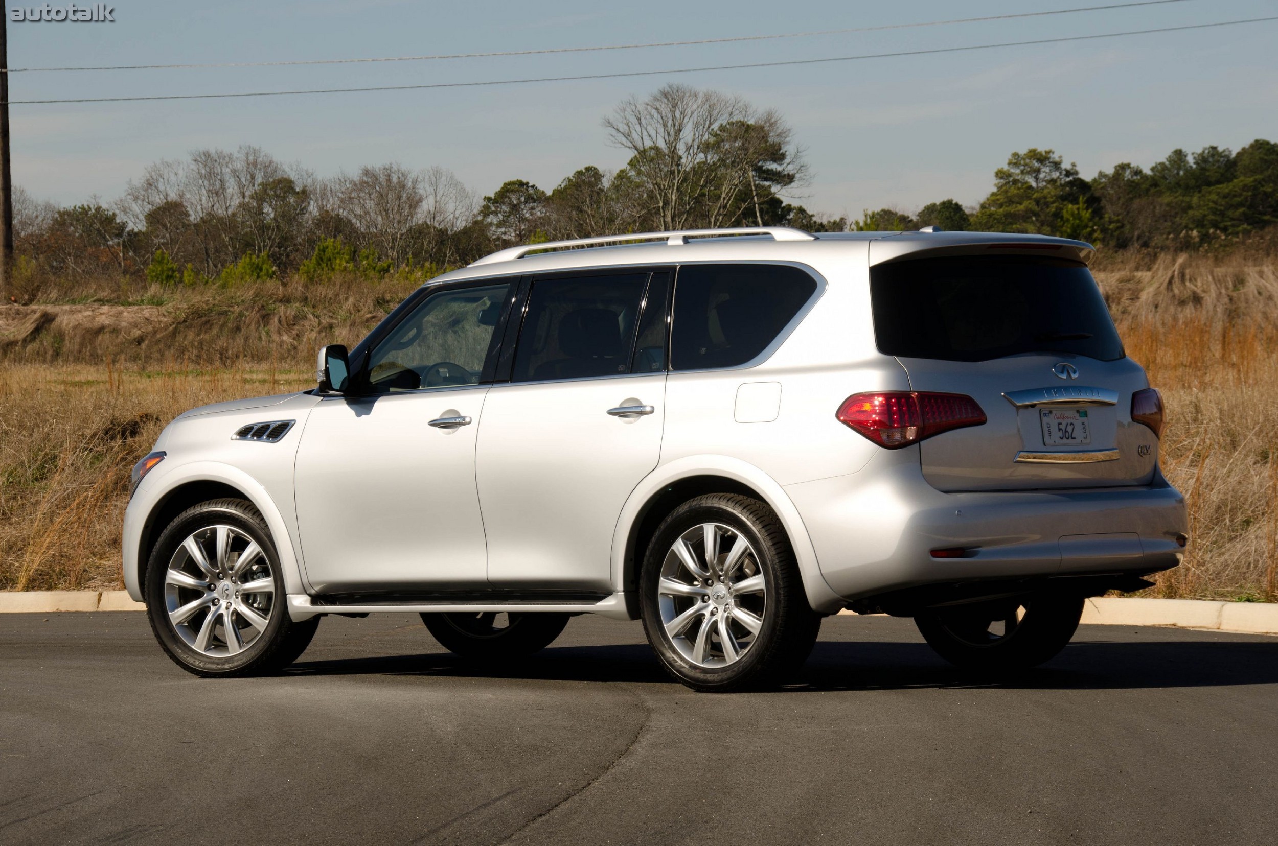 2012 Infiniti QX Review