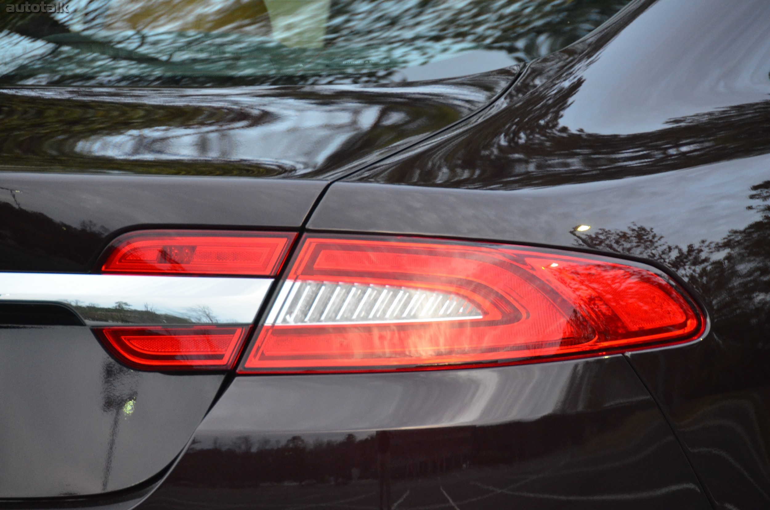 2012 Jaguar XF Review