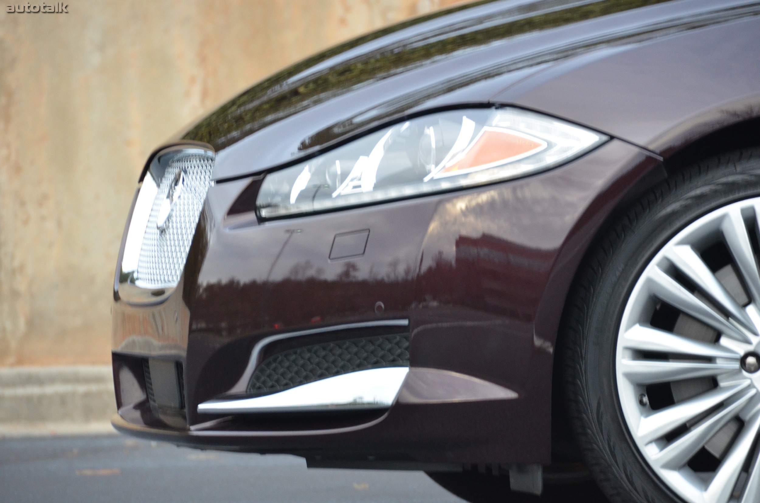 2012 Jaguar XF Review