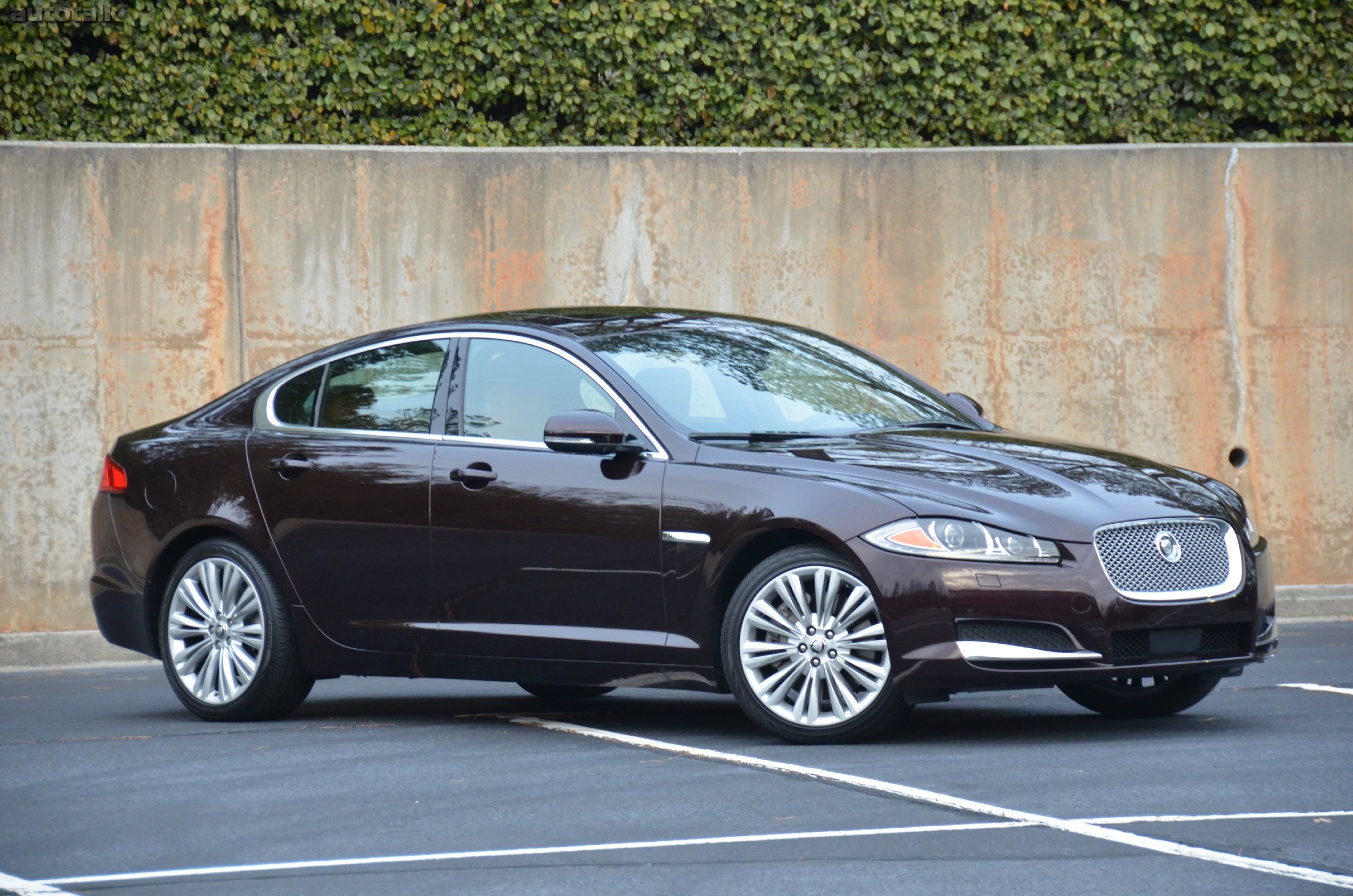 2012 Jaguar XF Review