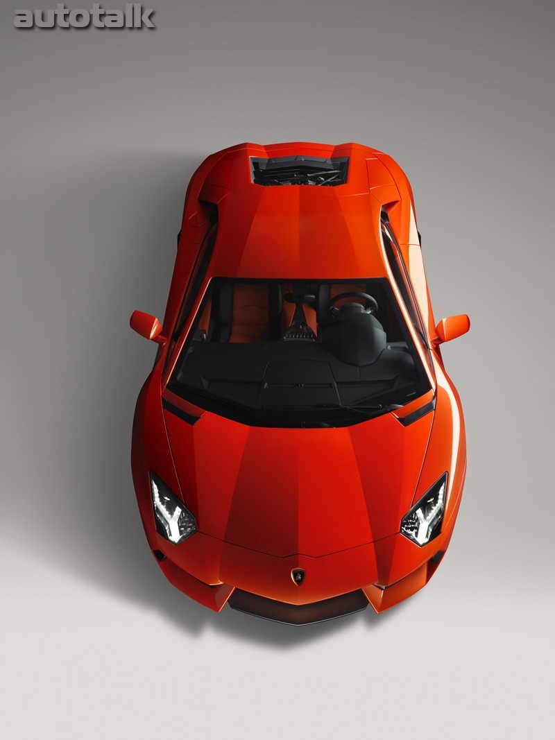 2012 Lamborghini Aventador LP700-4