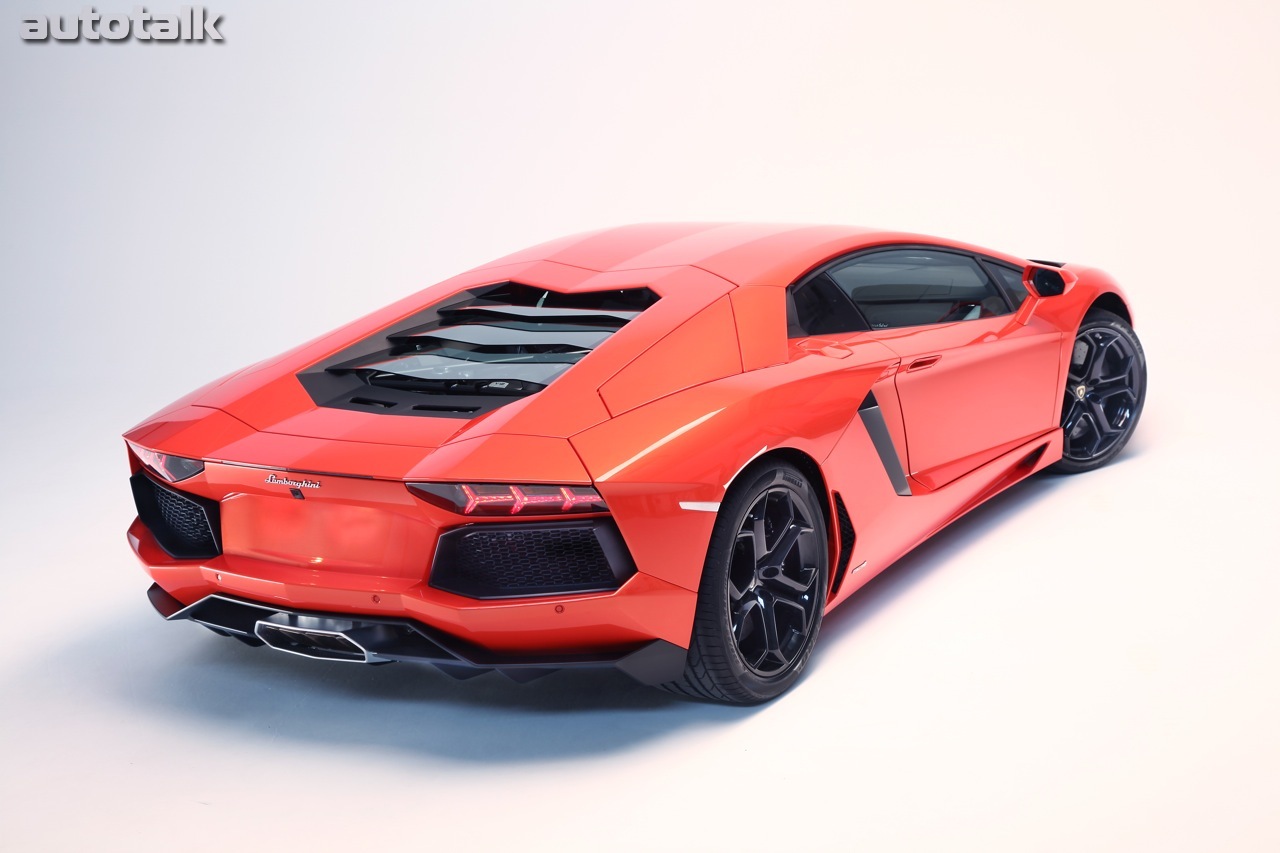 2012 Lamborghini Aventador LP700-4