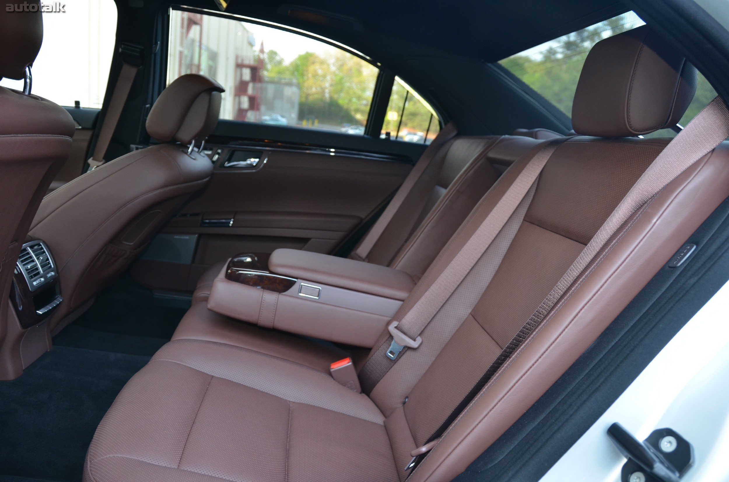 2012 Mercedes-Benz S550 Review