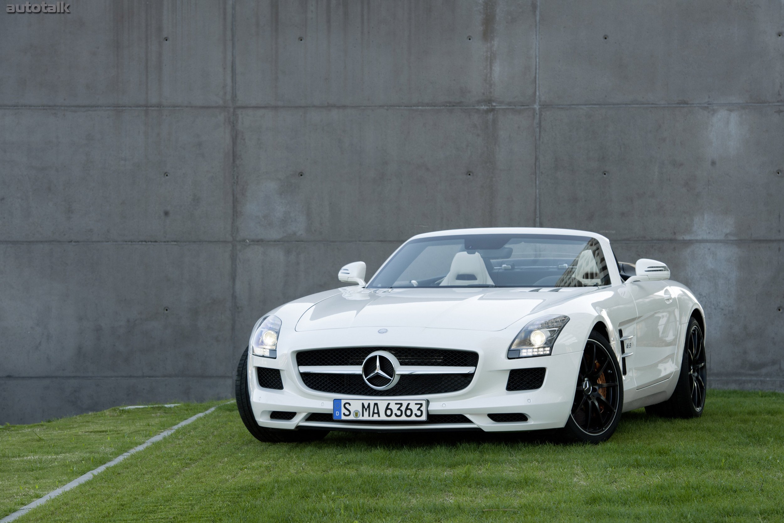 2012 Mercedes-Benz SLS AMG Roadster