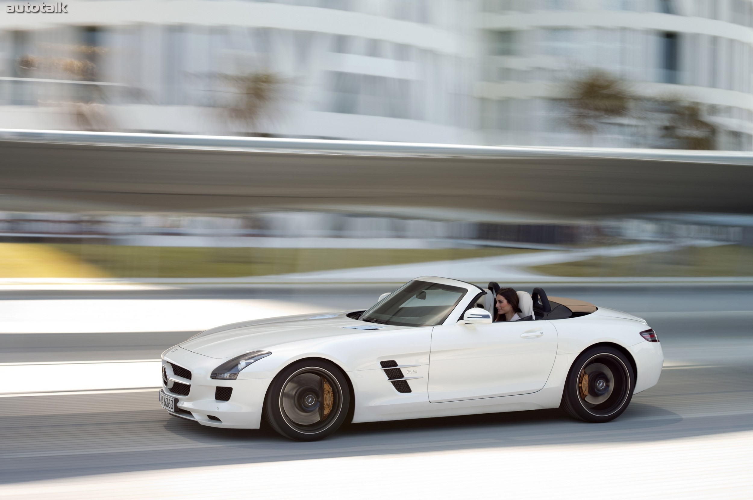 2012 Mercedes-Benz SLS AMG Roadster