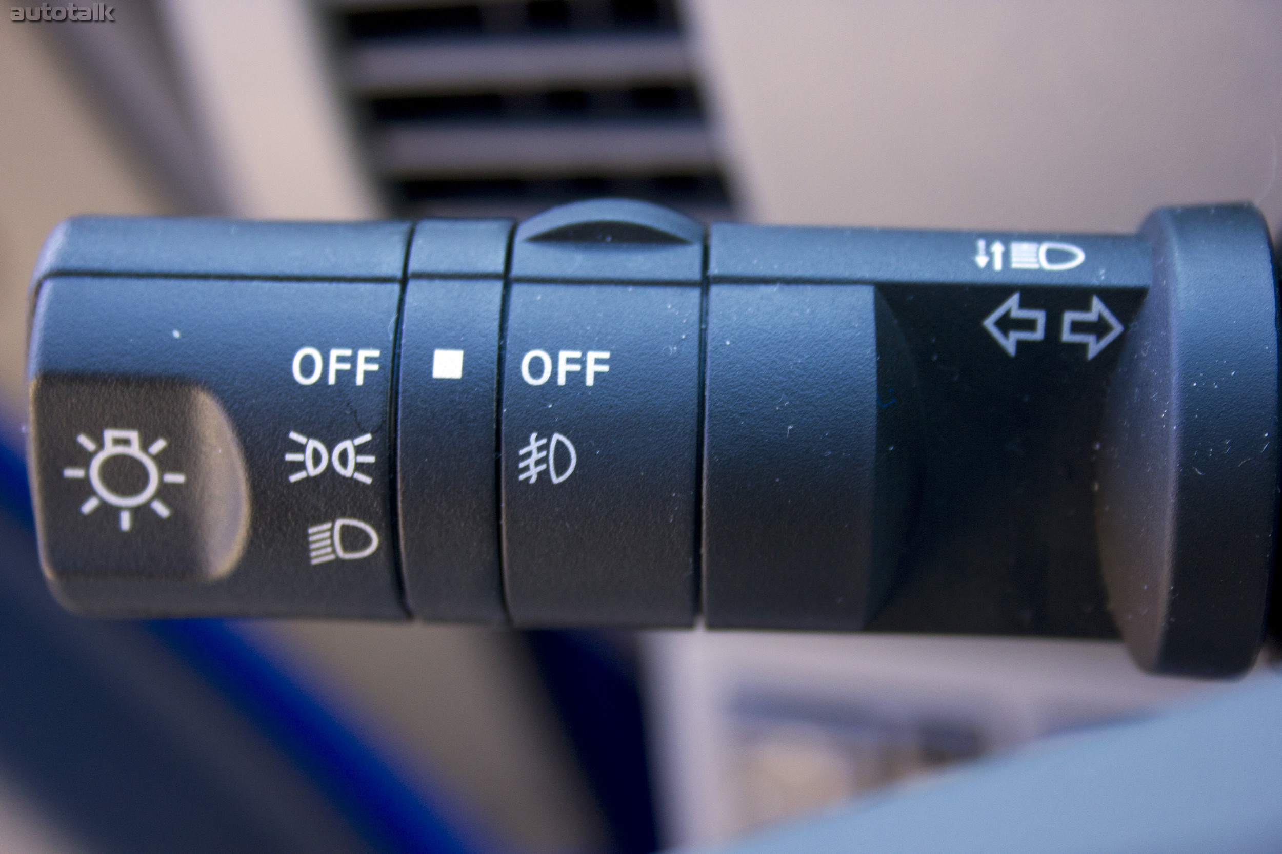 2012 Nissan Frontier 4x4 SV Review