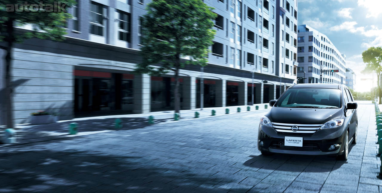 2012 Nissan Lafesta Highway Star