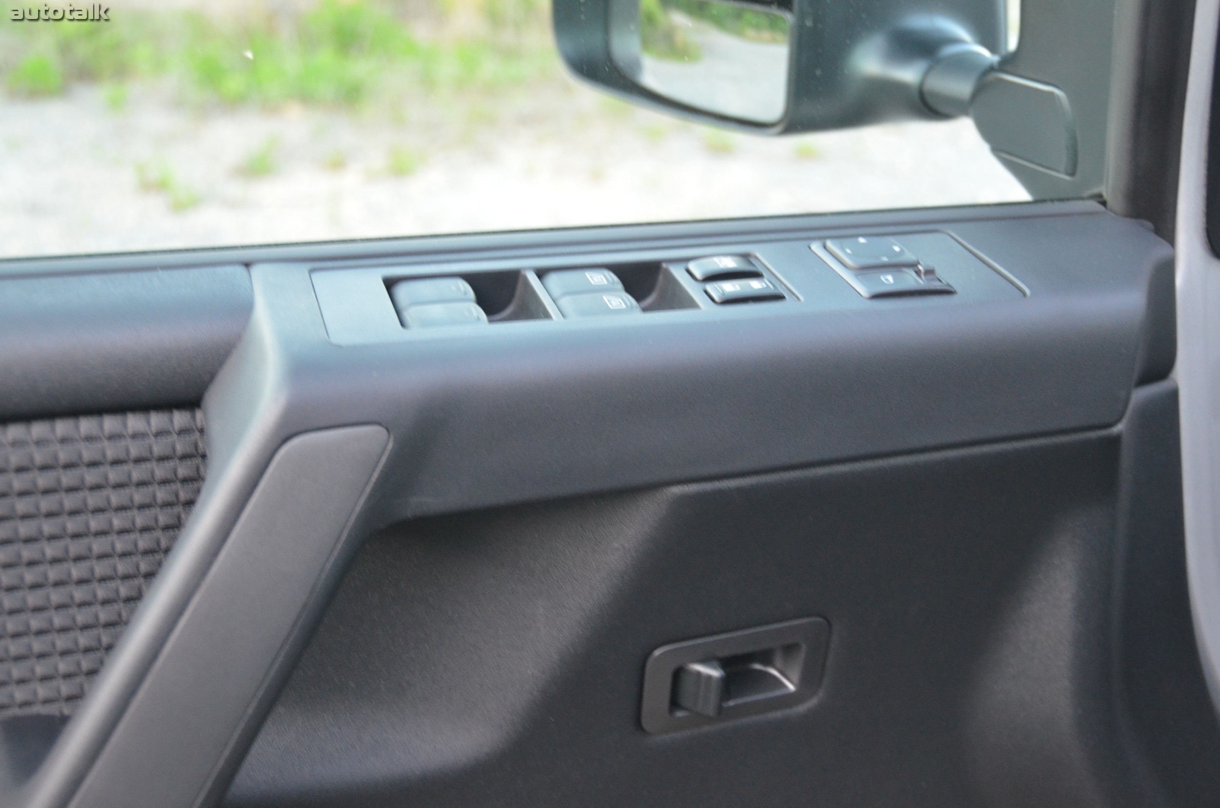 2012 Nissan Titan Review