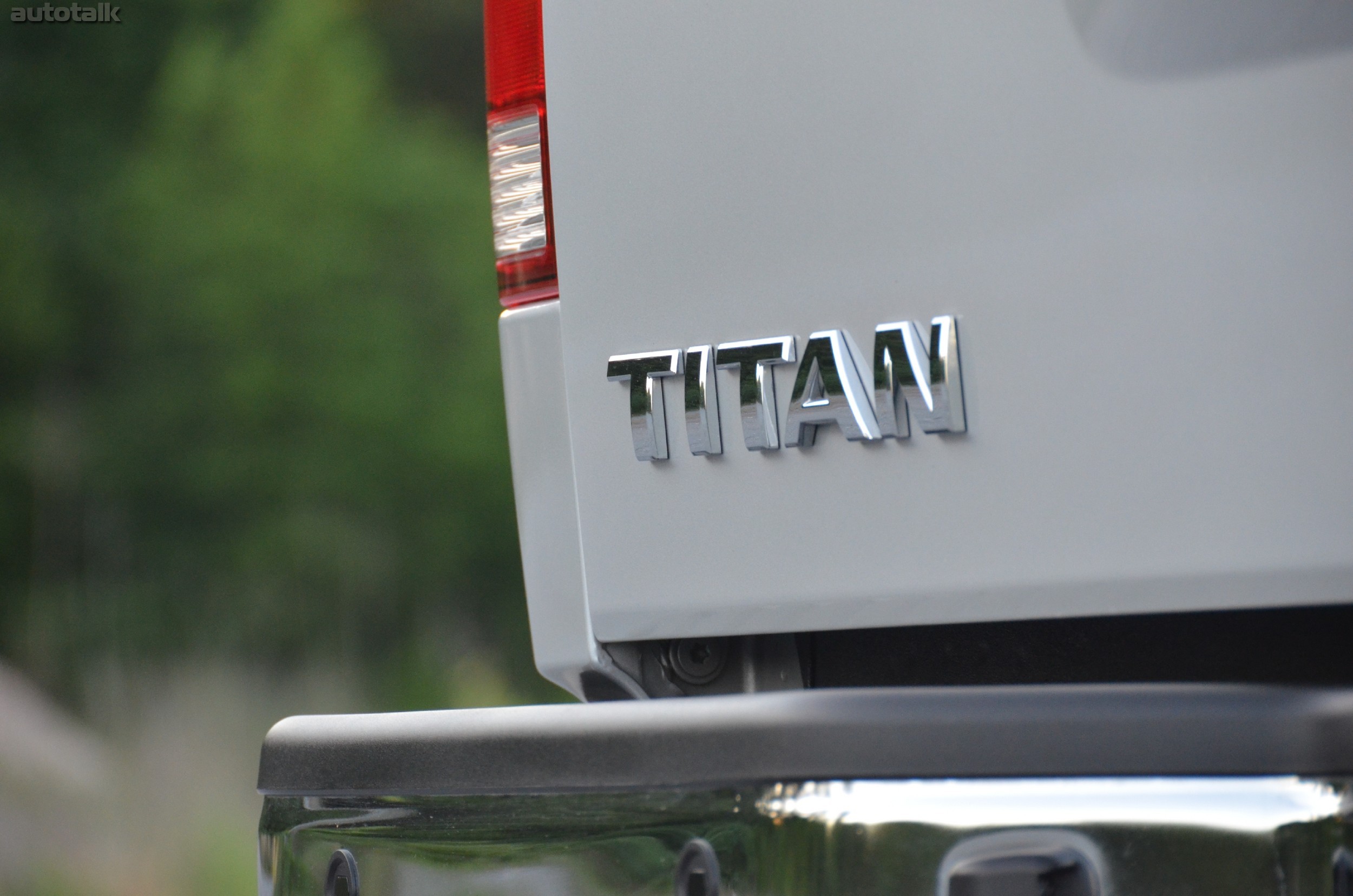 2012 Nissan Titan Review