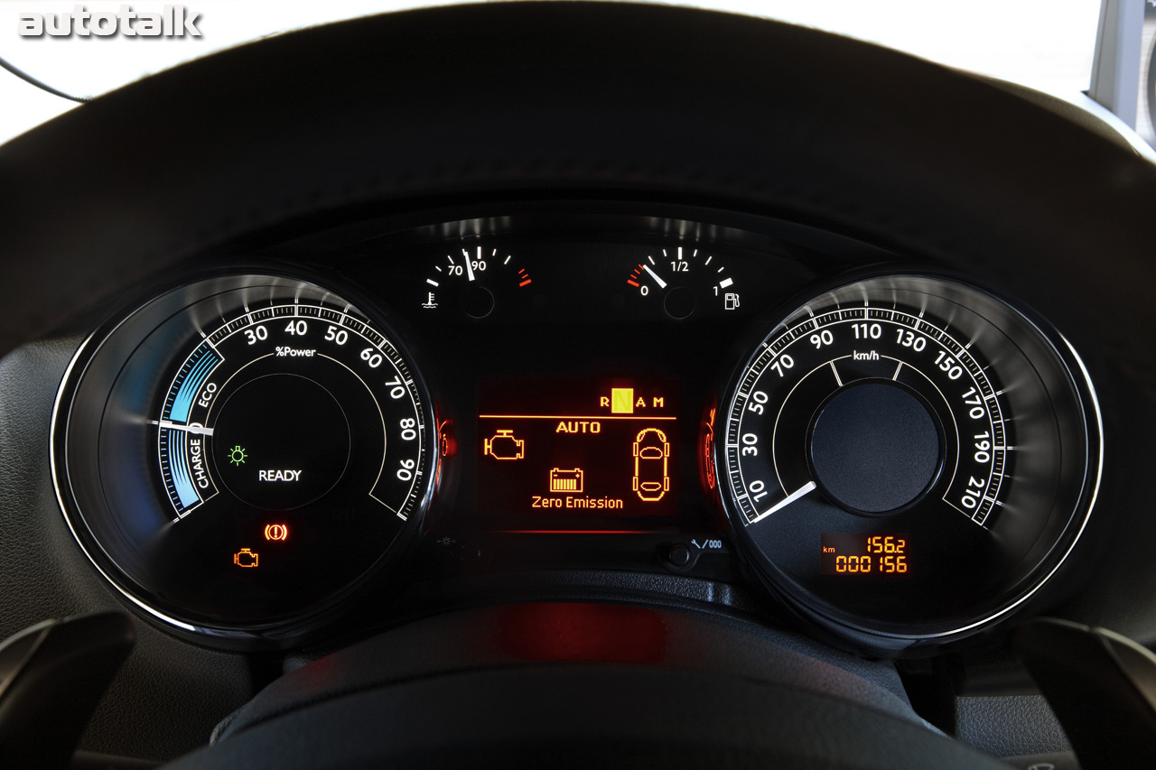 2012 Peugeot 3008 Hybrid4