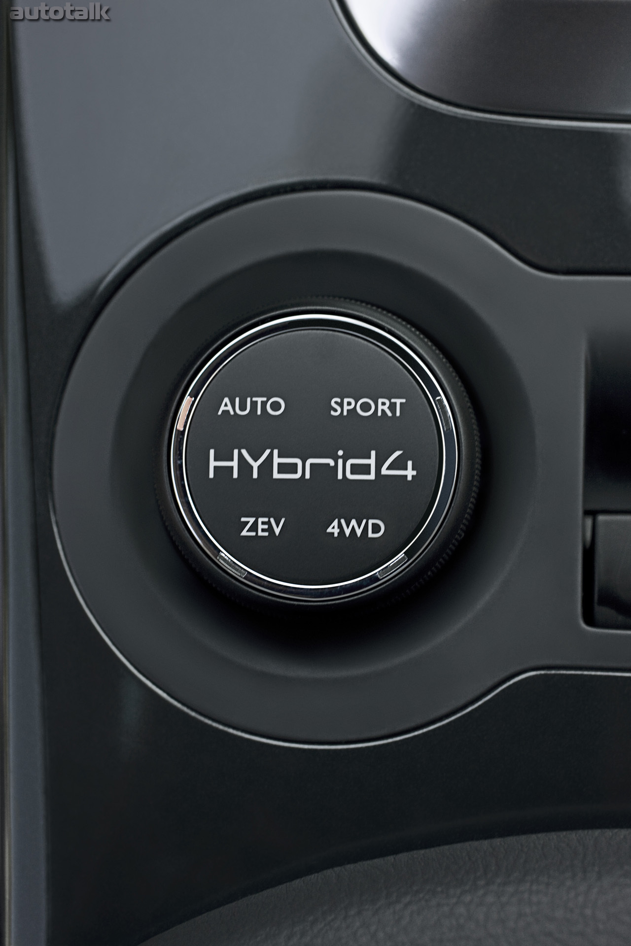 2012 Peugeot 3008 Hybrid4