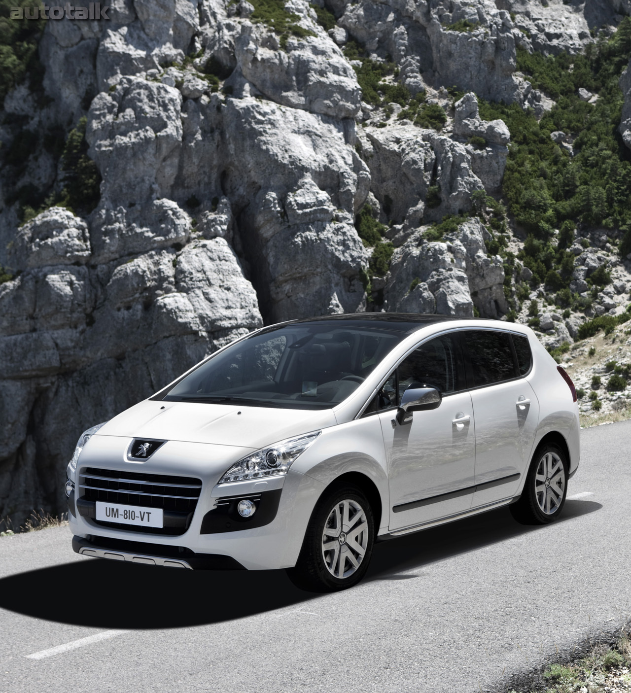 2012 Peugeot 3008 Hybrid4