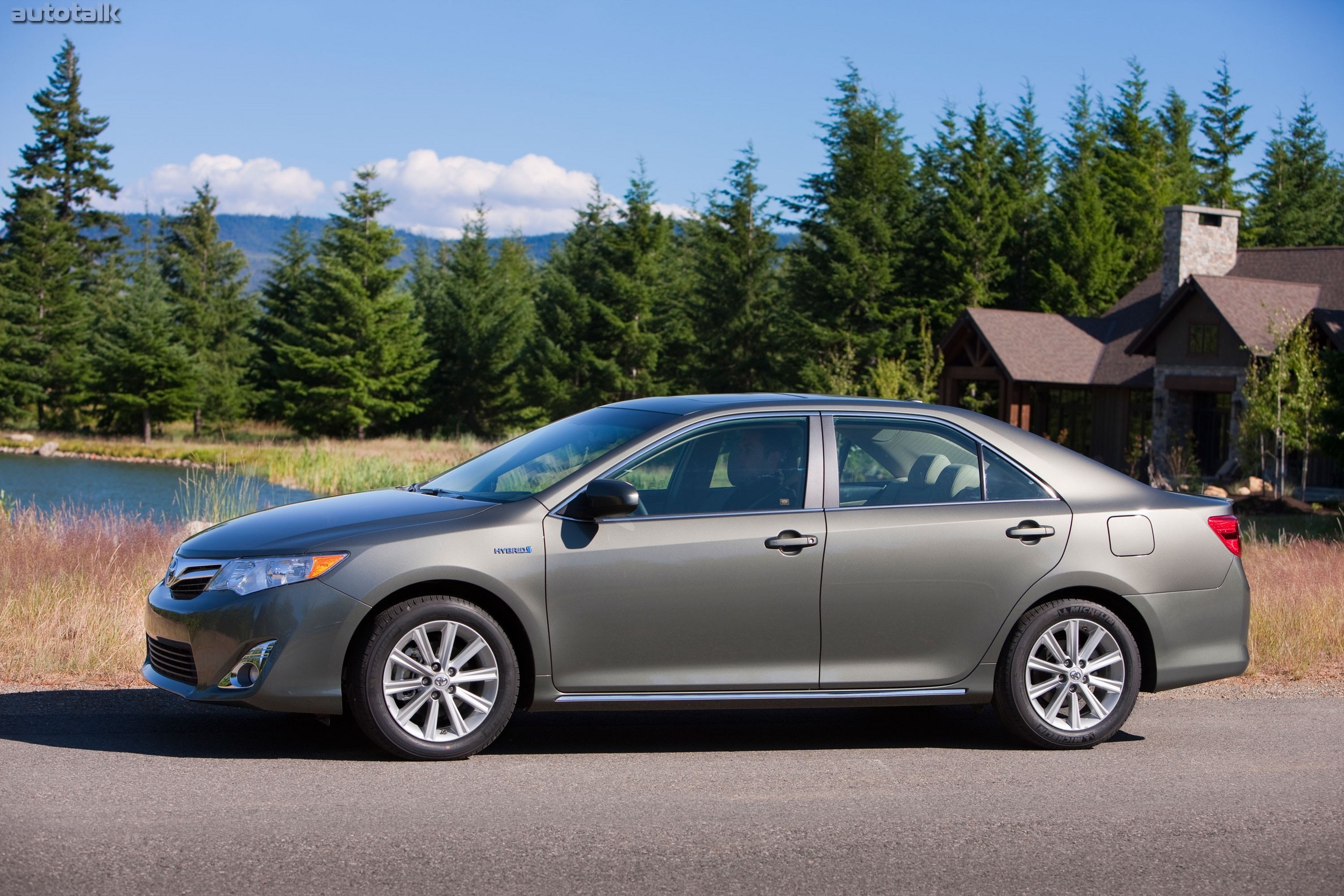 2012 Toyota Camry Hybrid