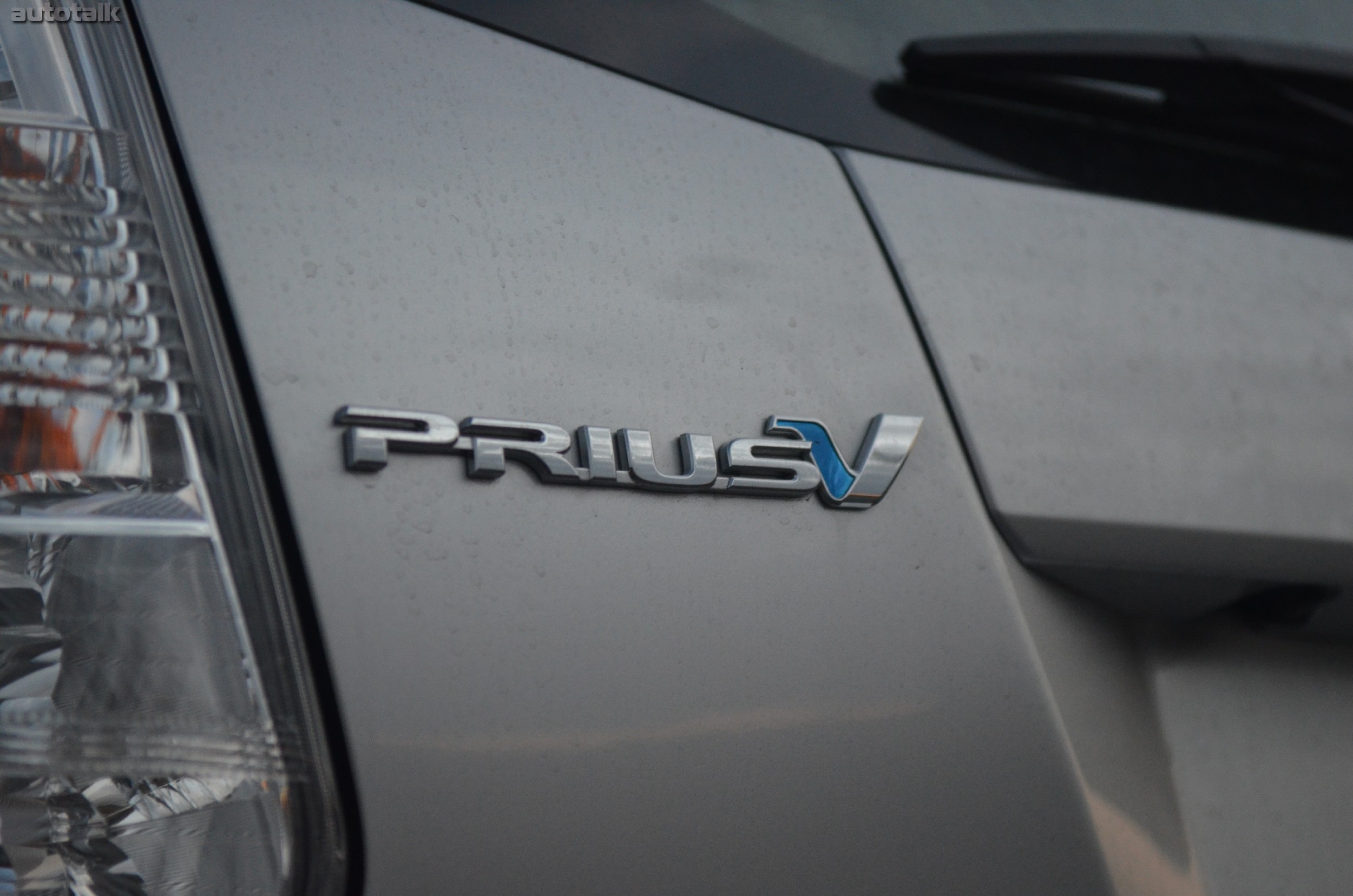 2012 Toyota Prius V Review
