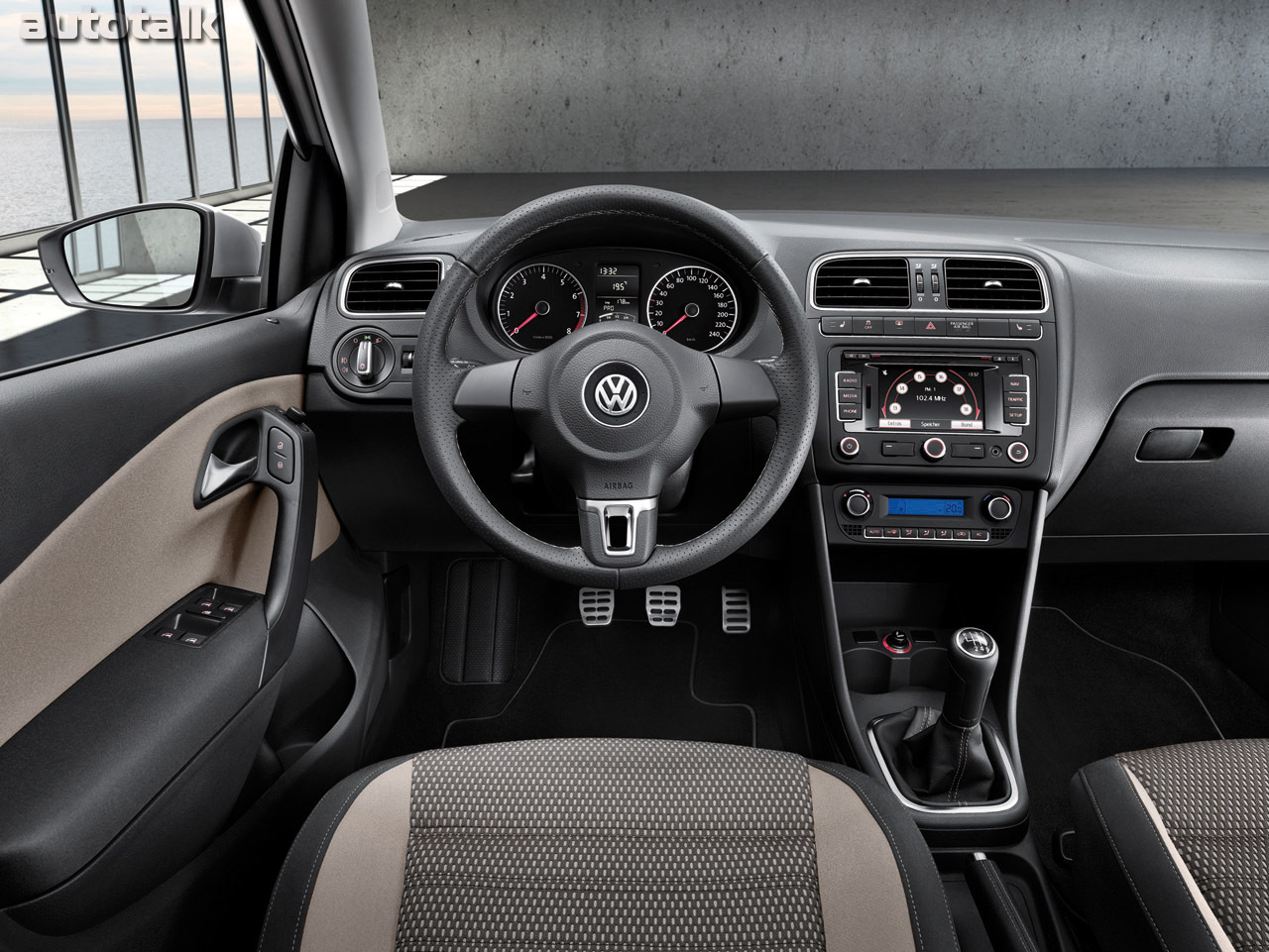 2012 Volkswagen CrossPolo