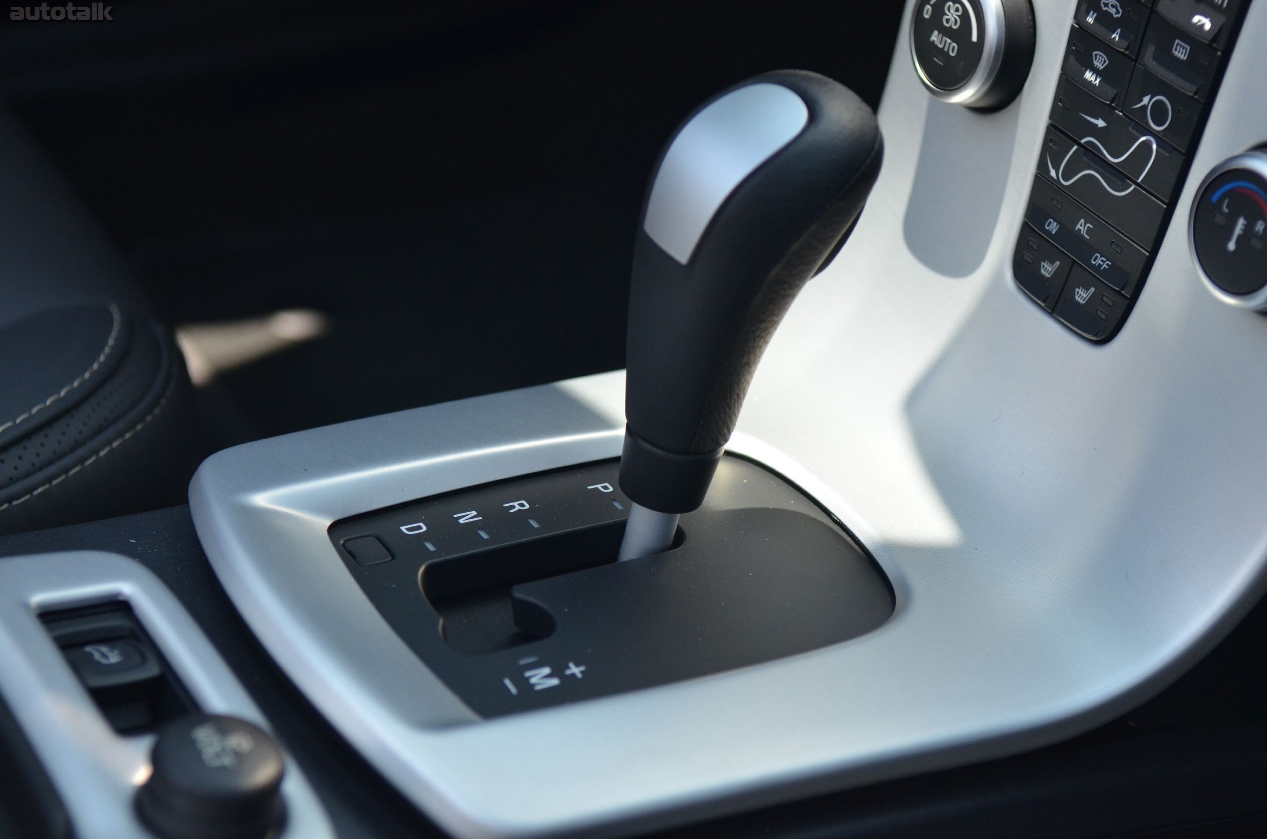 2012 Volvo C70 Review