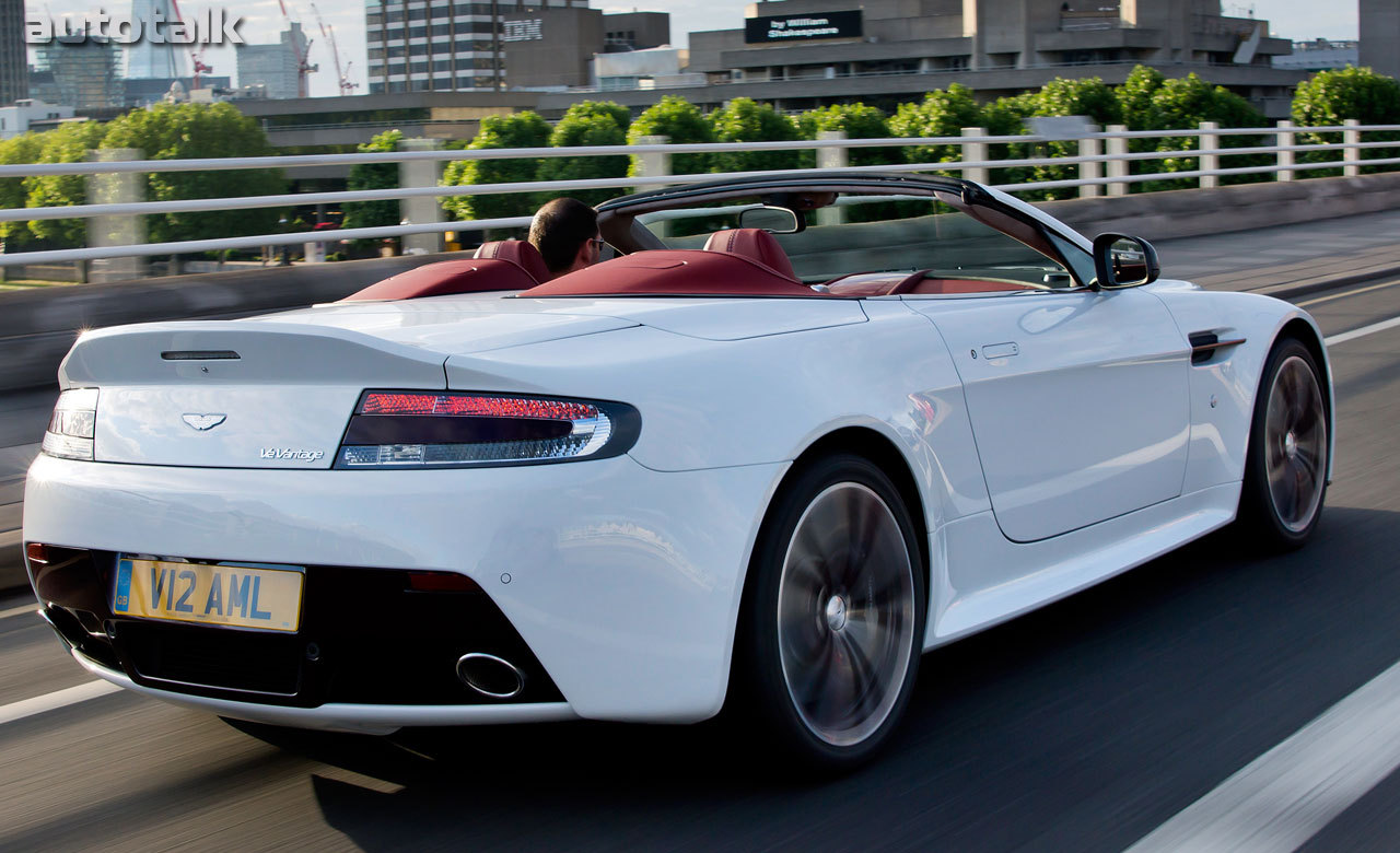2013 Aston Martin V12 Vantage Roadster