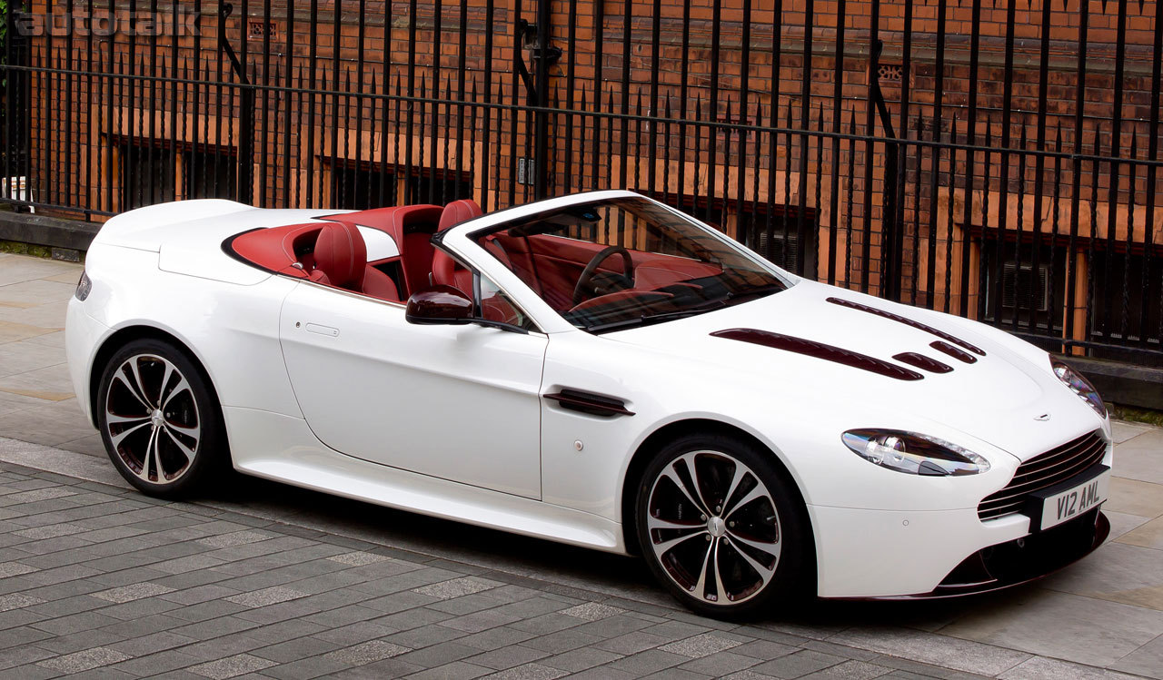 2013 Aston Martin V12 Vantage Roadster
