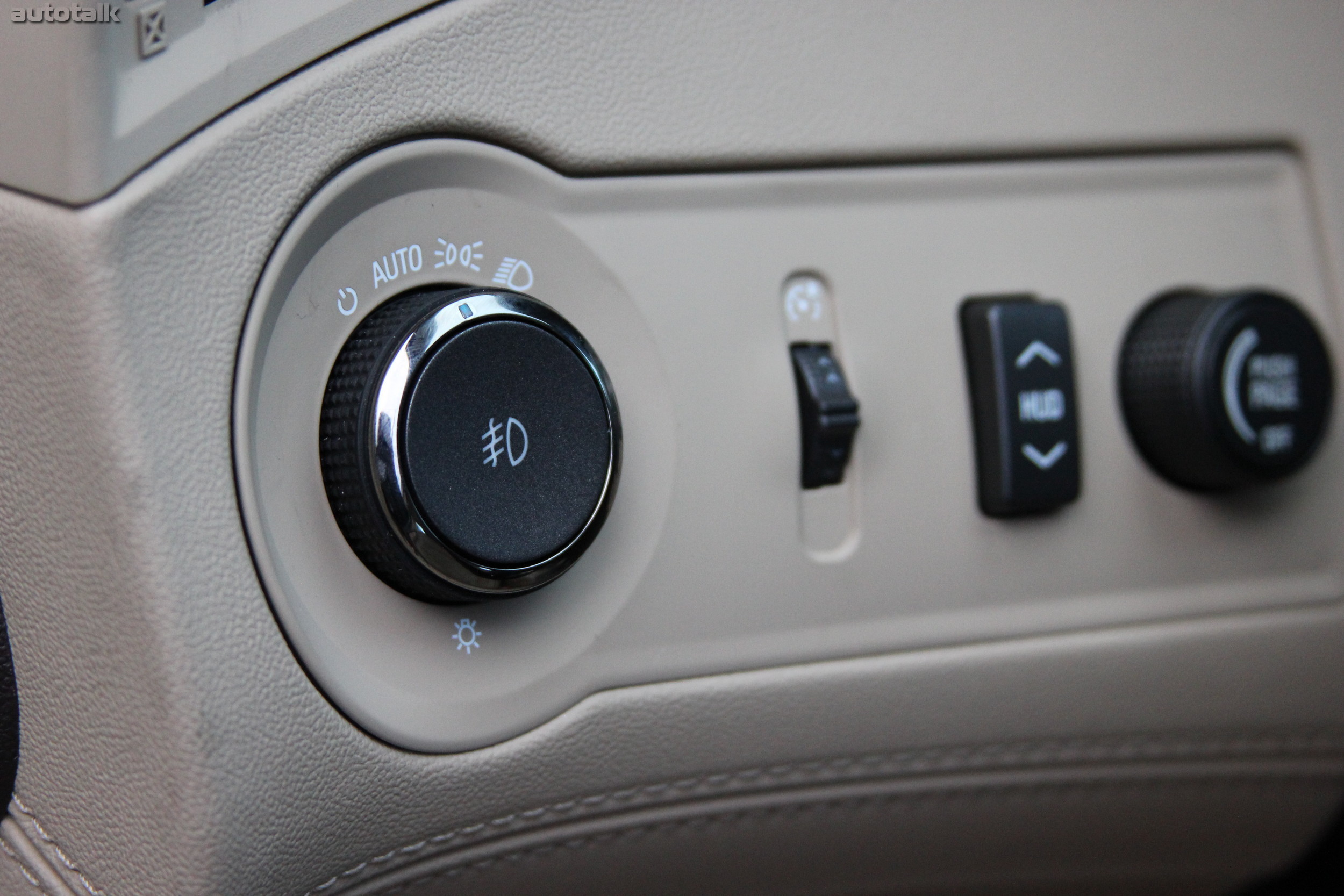 2013 Buick LaCrosse Review